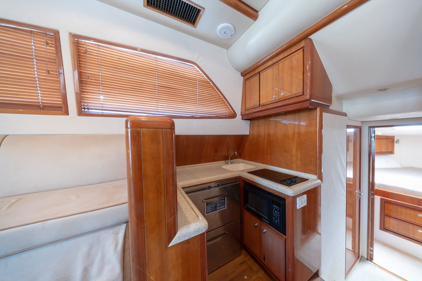 2003 Bertram 390 Convertible