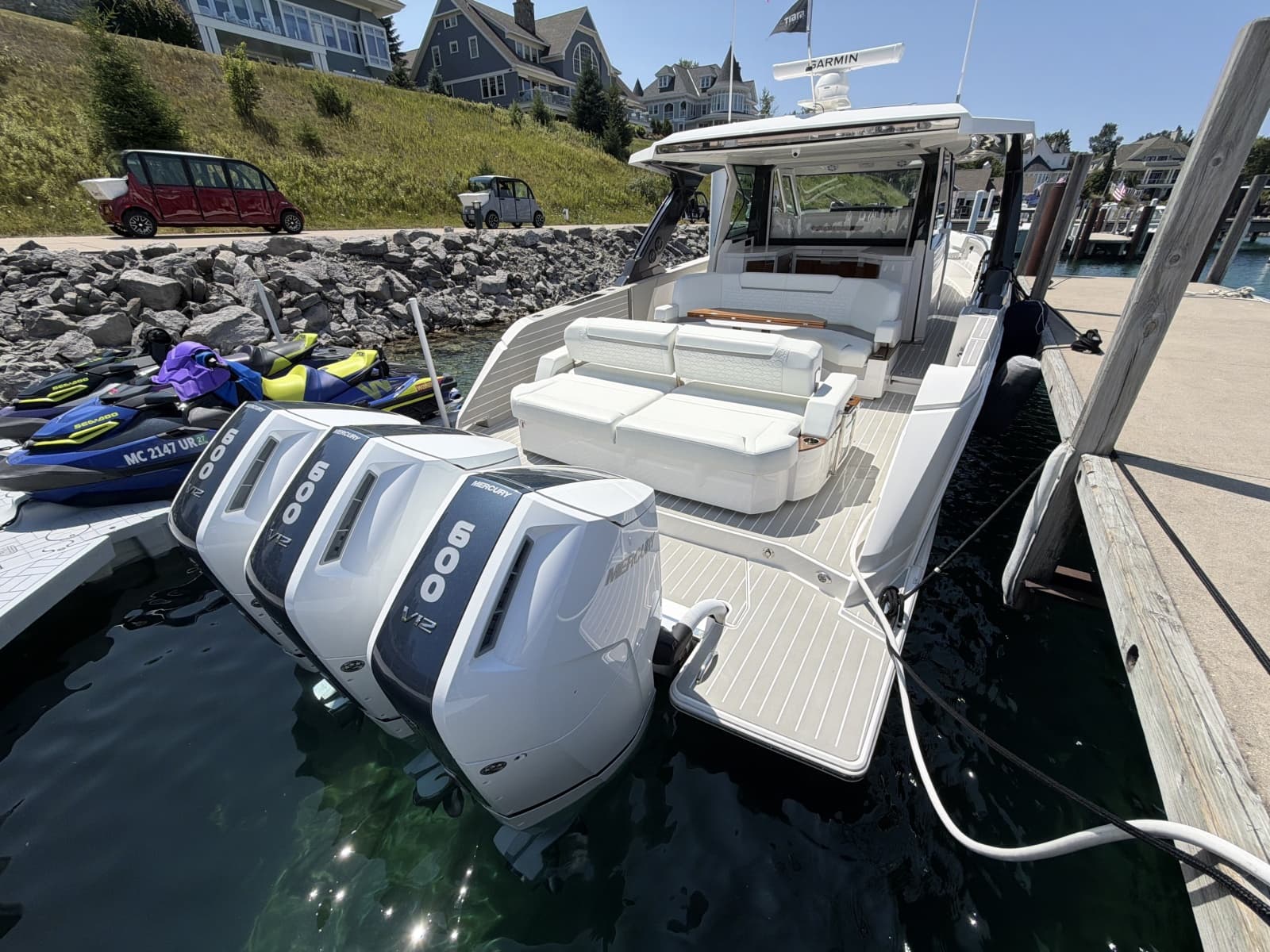2026 Tiara Yachts 48 LS