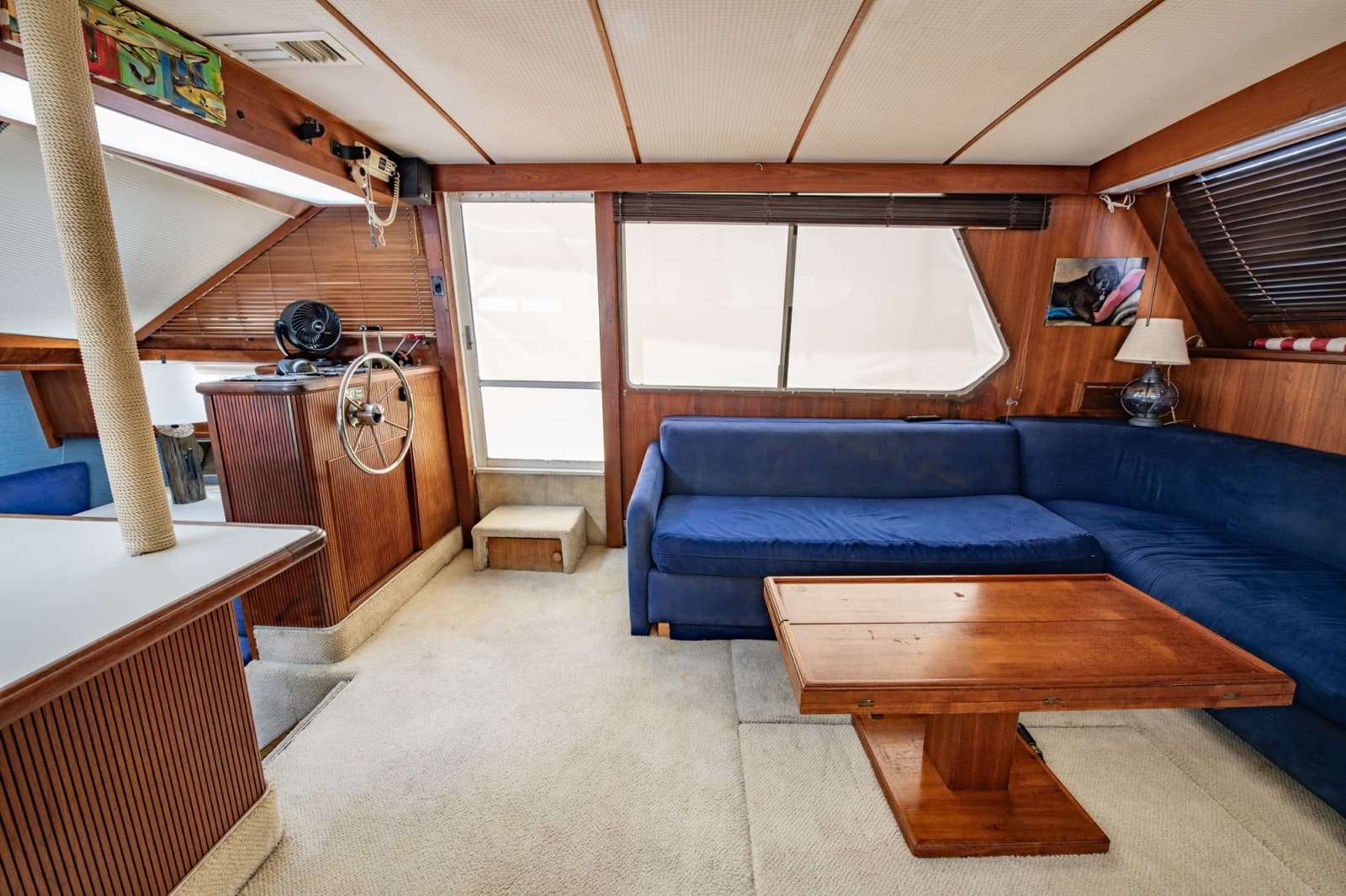 1988 Tollycraft 44 Cockpit M.Y.