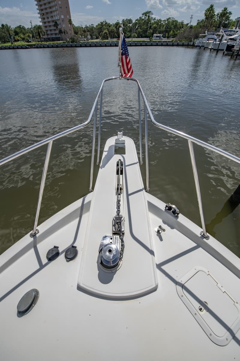 1988 Tollycraft 44 Cockpit M.Y.