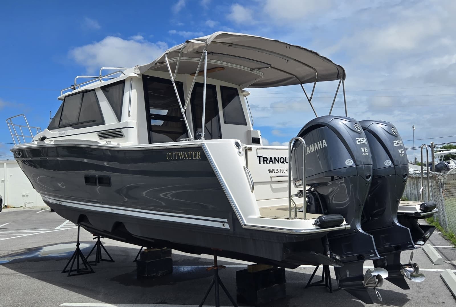 2023 Cutwater C-288 Coupe