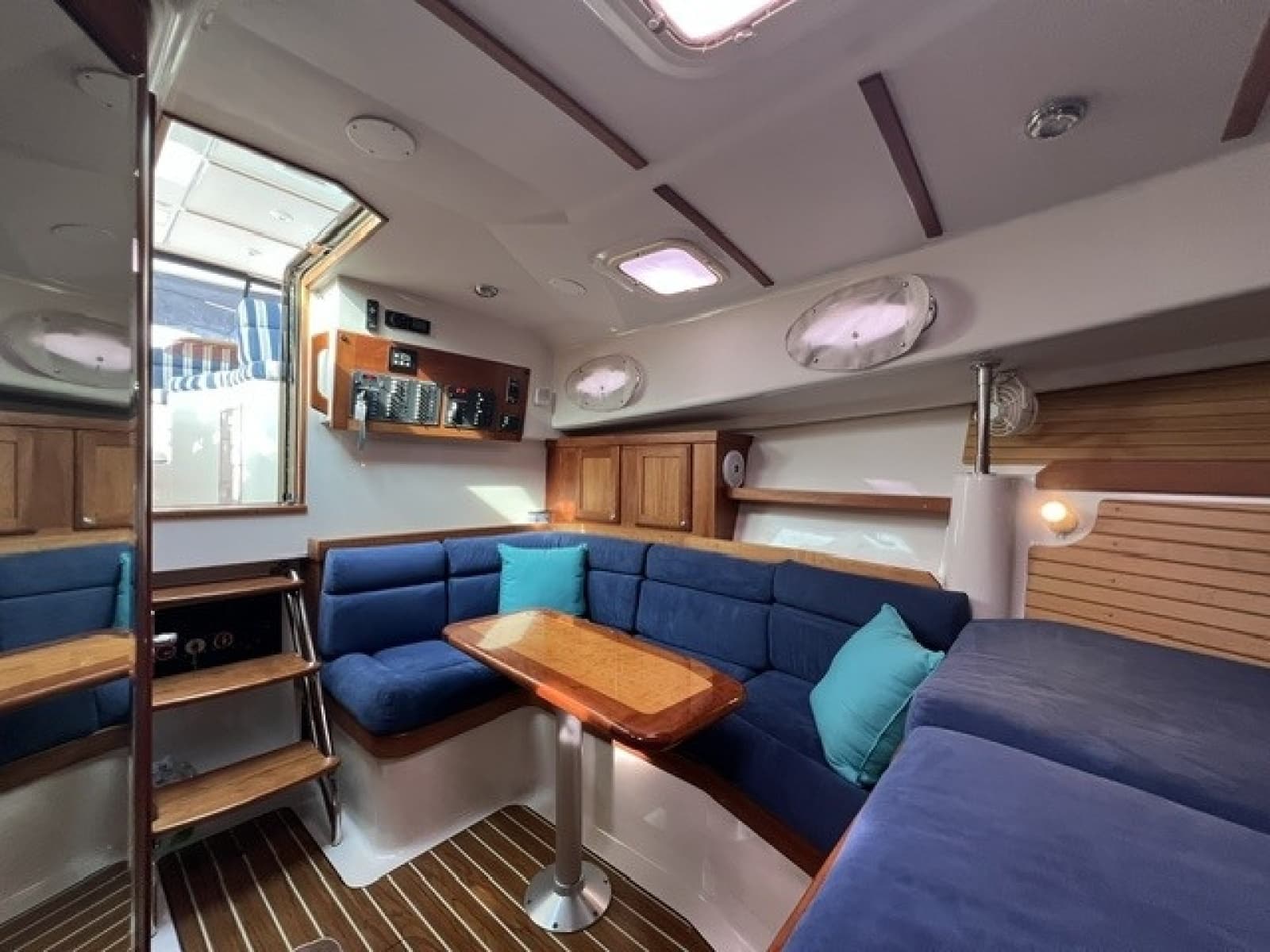 2008 Back Cove 33