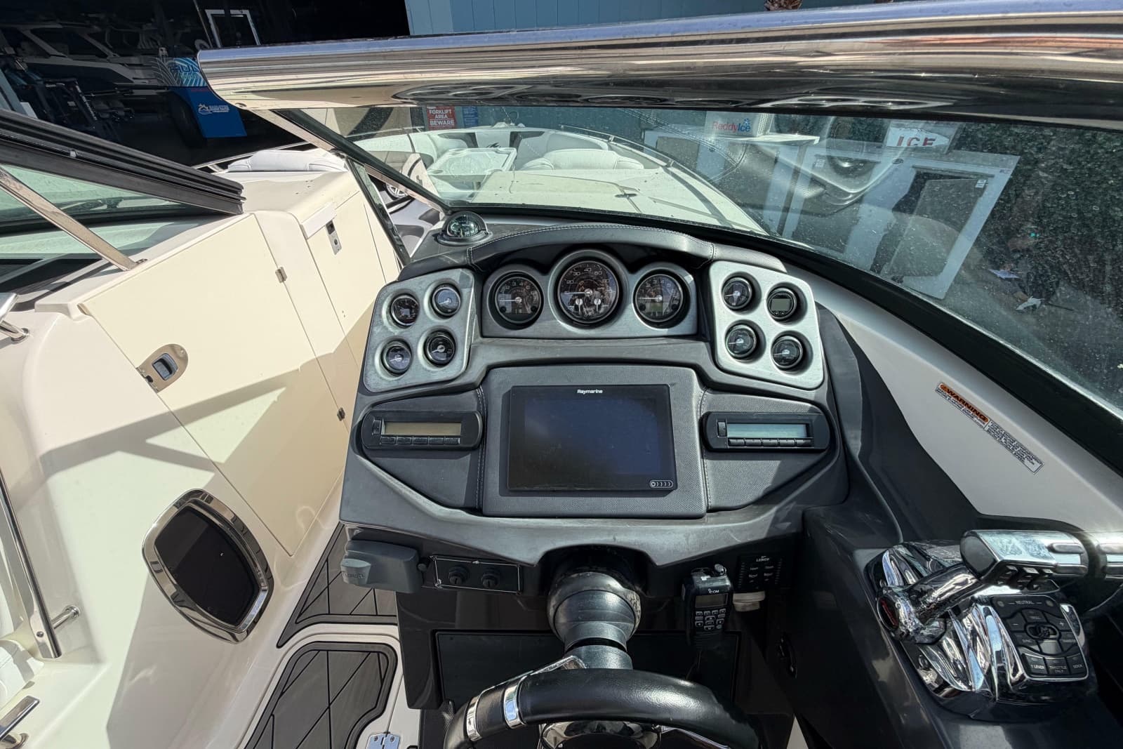 2014 Monterey 328SS Super Sport