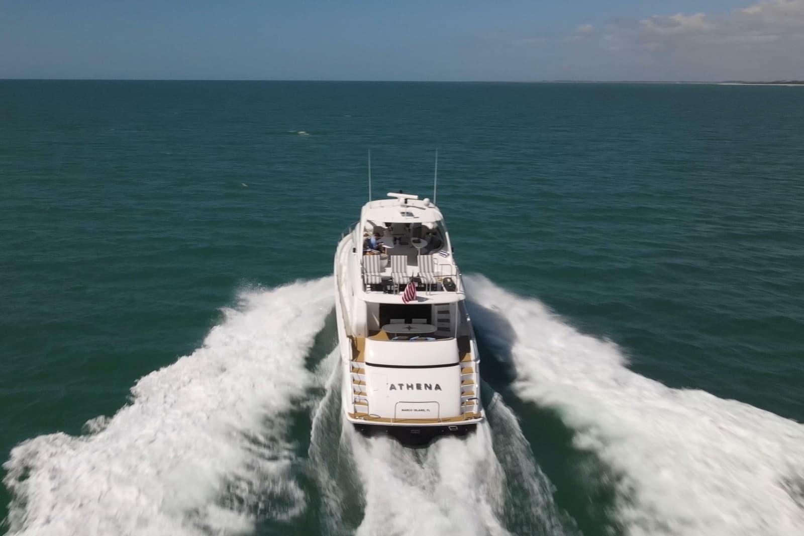 2006 Lazzara Yachts 68 Motoryacht