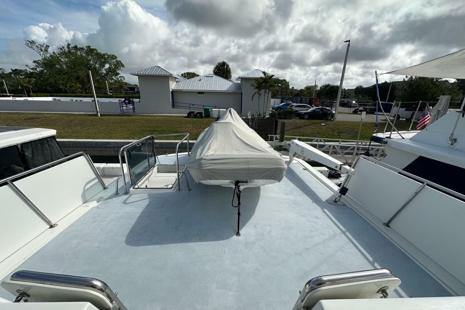 2005 Jefferson Pilothouse 63