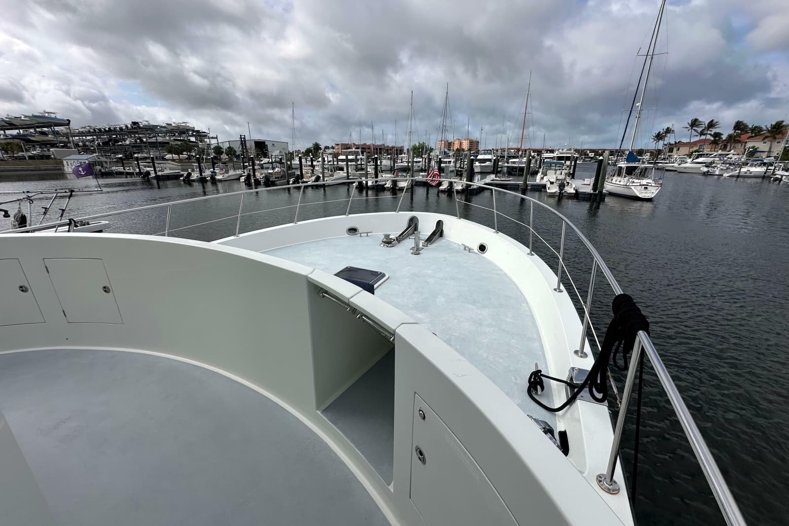 2005 Jefferson Pilothouse 63