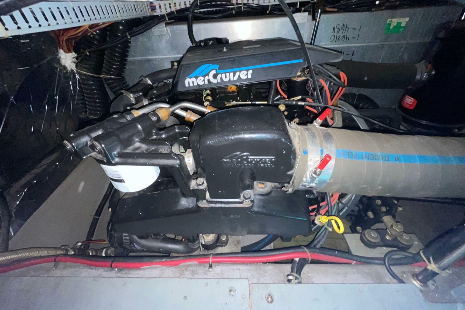 1994 Carver 370 Aft Cabin Motor Yacht
