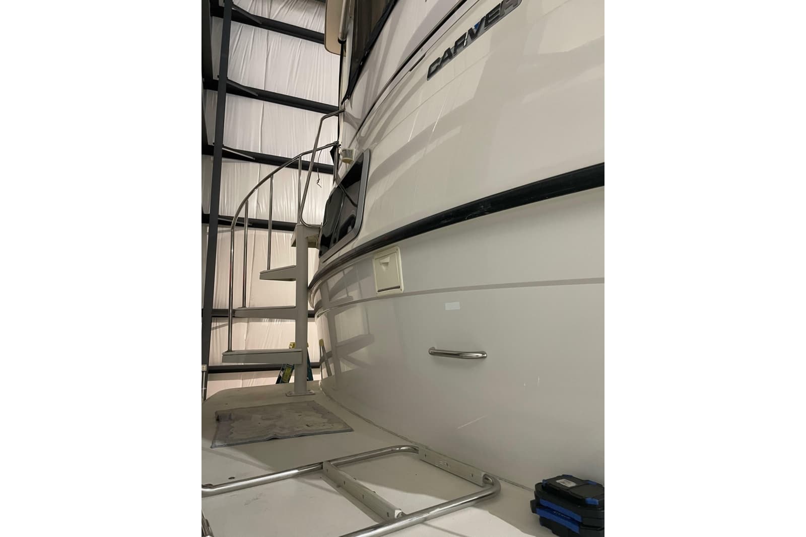 1994 Carver 370 Aft Cabin Motor Yacht