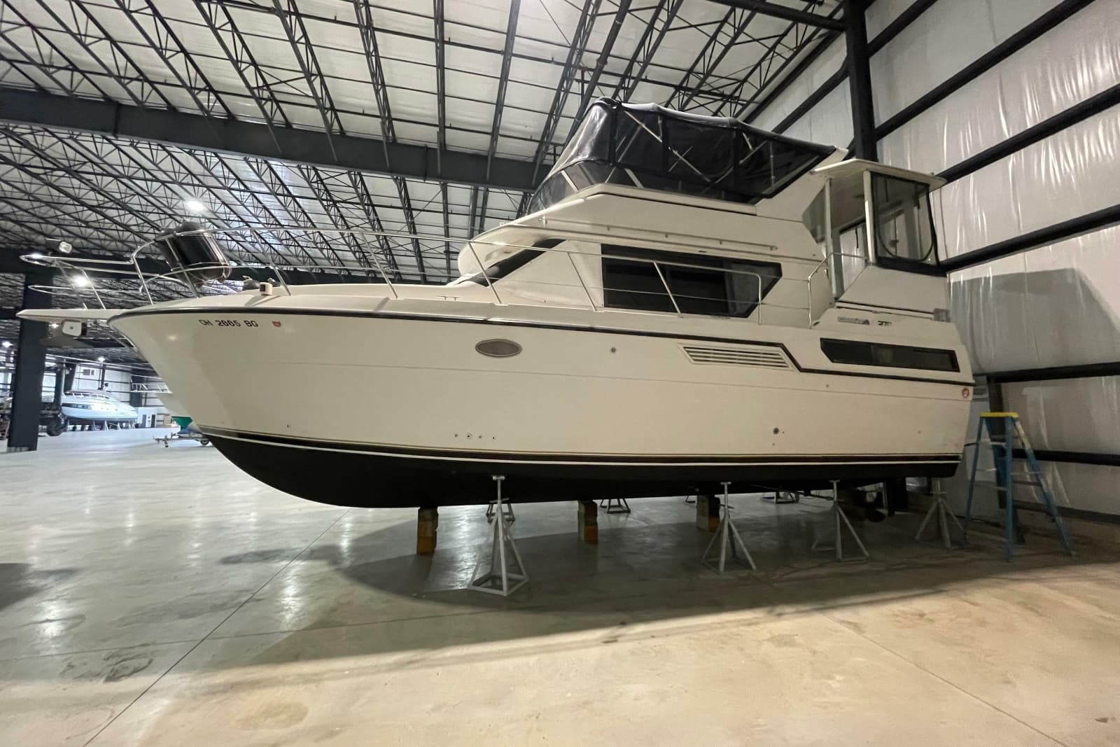 1994 Carver 370 Aft Cabin Motor Yacht