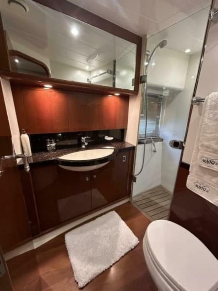 2008 Princess 67 Flybridge