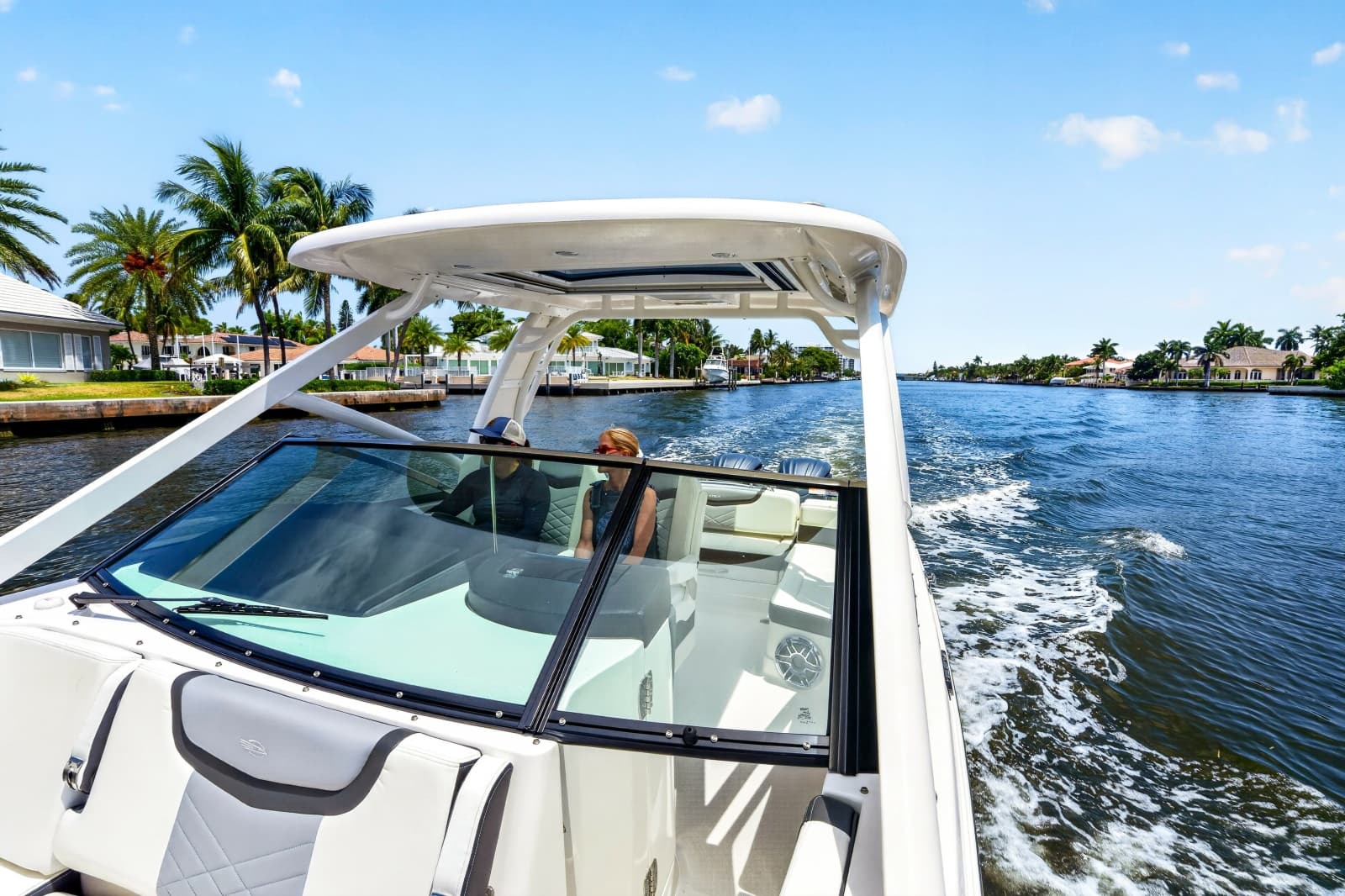 2023 Chaparral 280 OSX