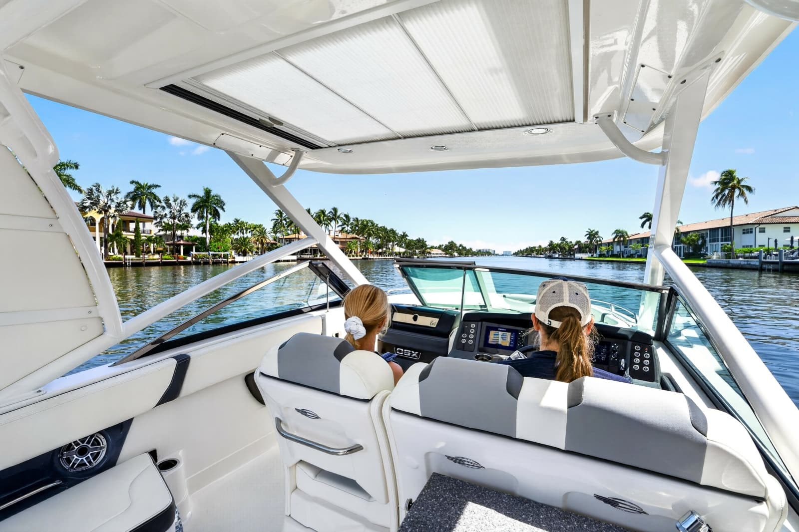 2023 Chaparral 280 OSX