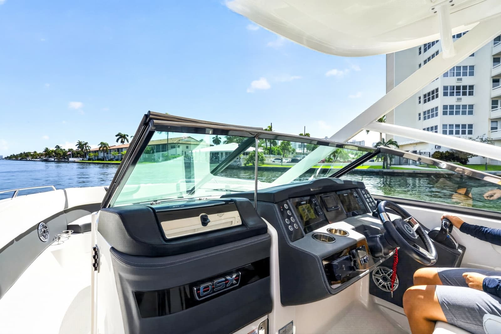 2023 Chaparral 280 OSX