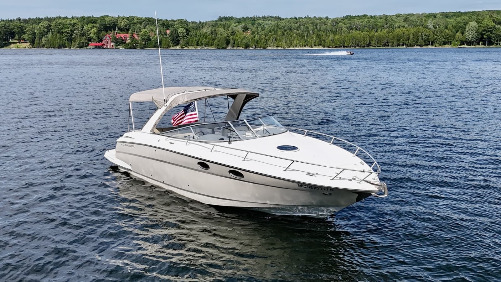 2012 Regal 3550 Cuddy