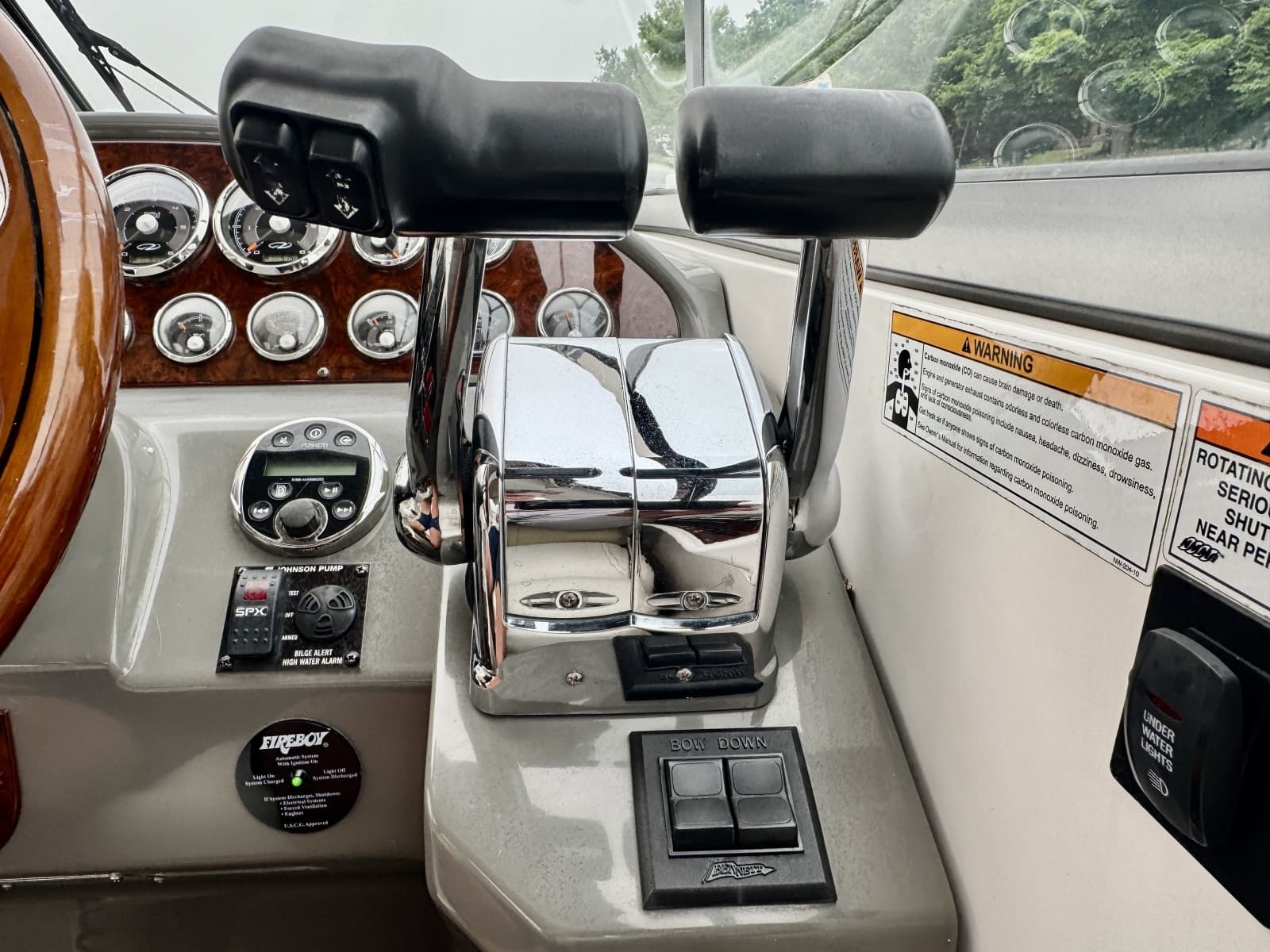 2012 Regal 3550 Cuddy