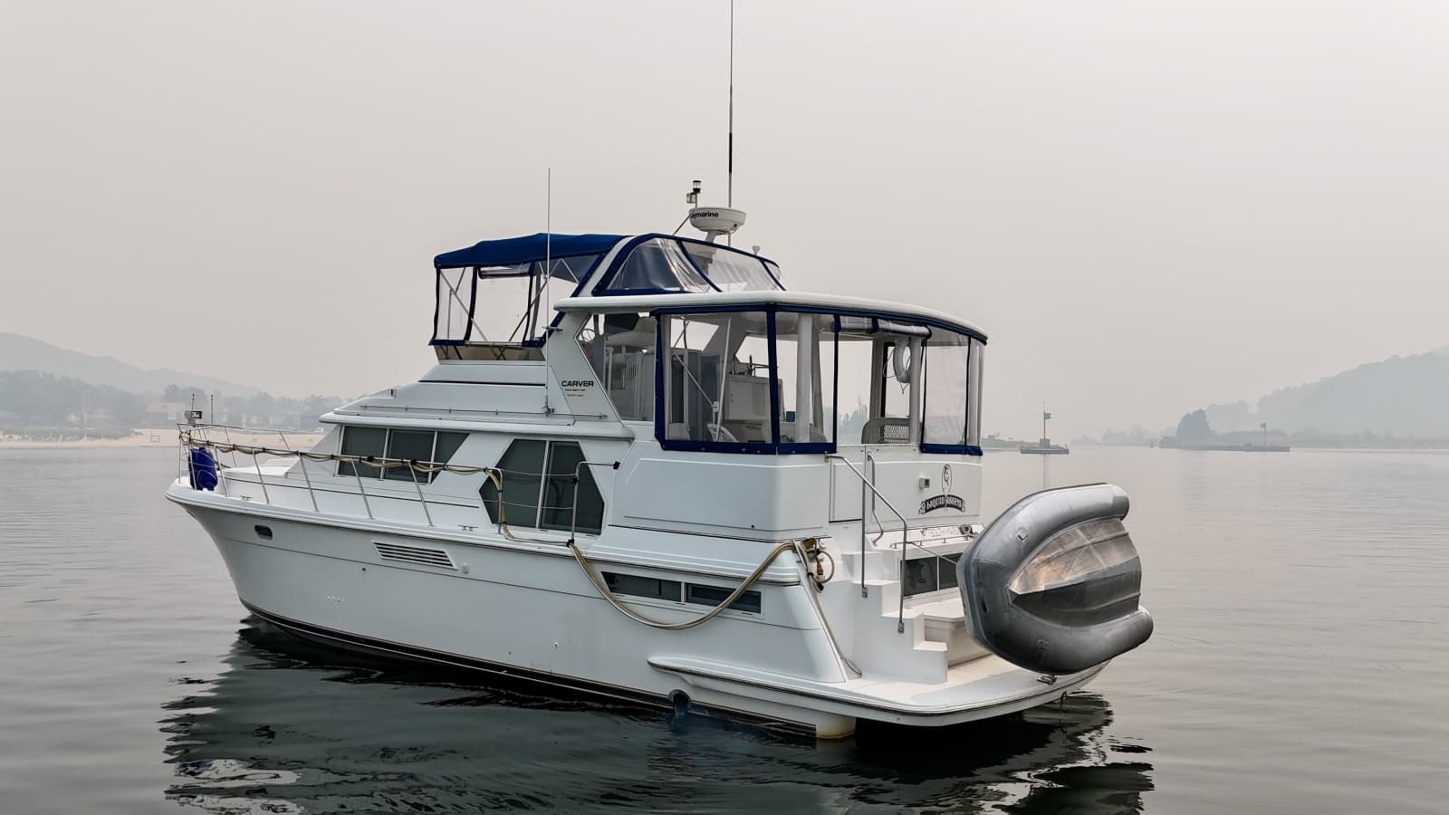 1997 Carver 445 Aft Cabin