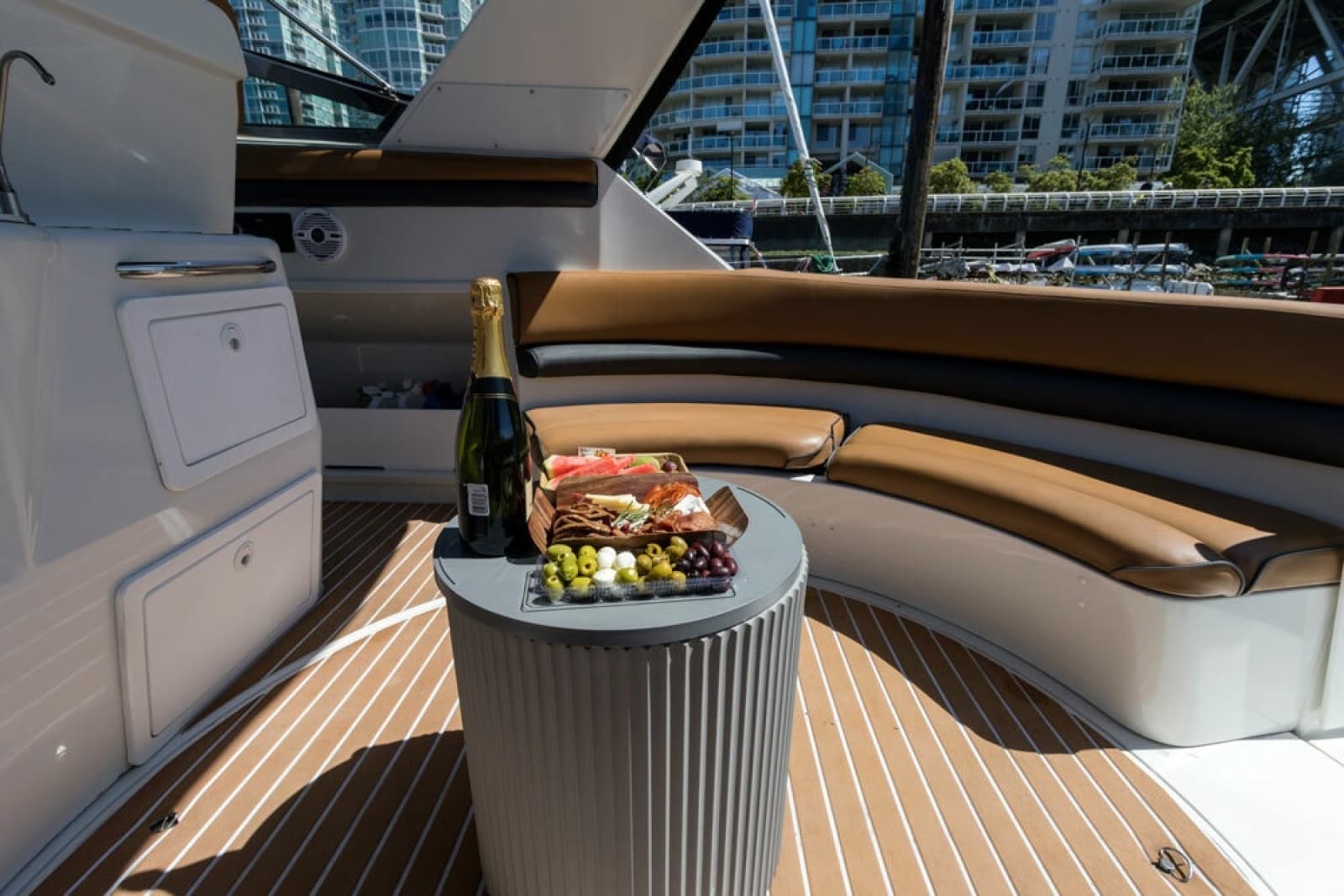 1993 Chris-Craft 380 Continental