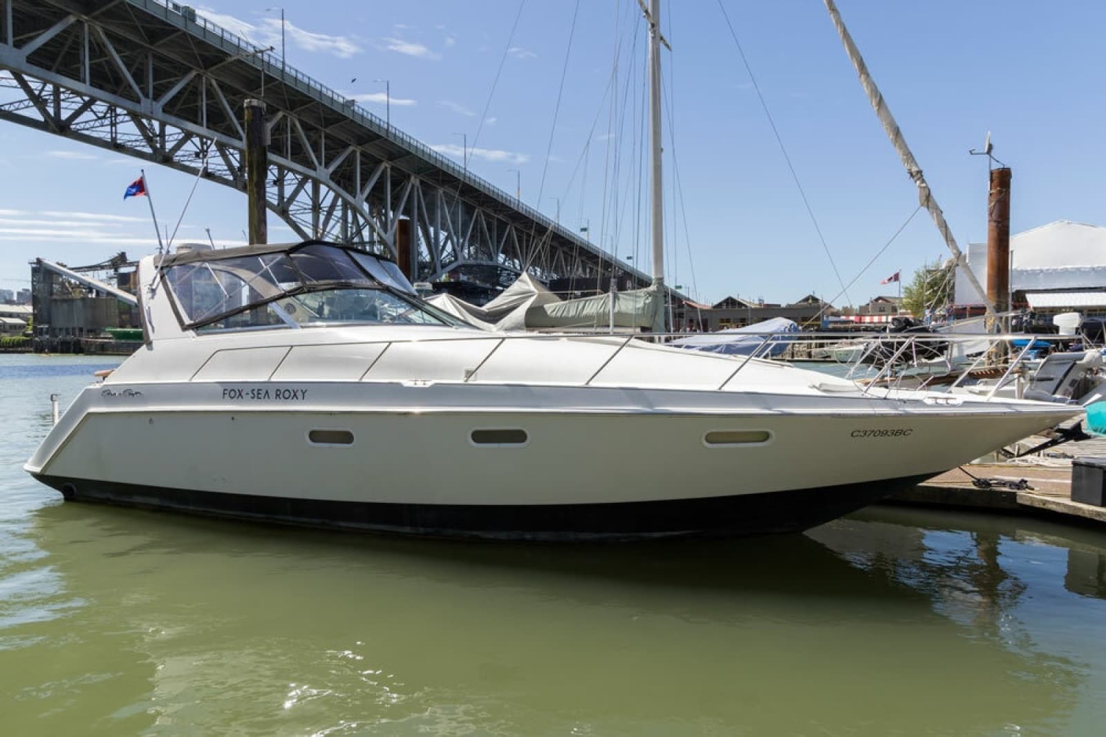 1993 Chris-Craft 380 Continental