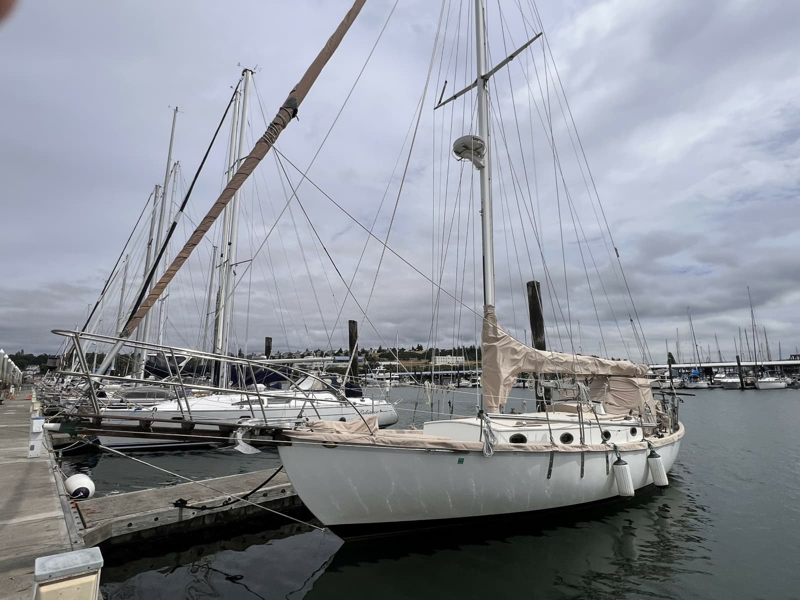 1977 Alajuela Yacht Corp. 38