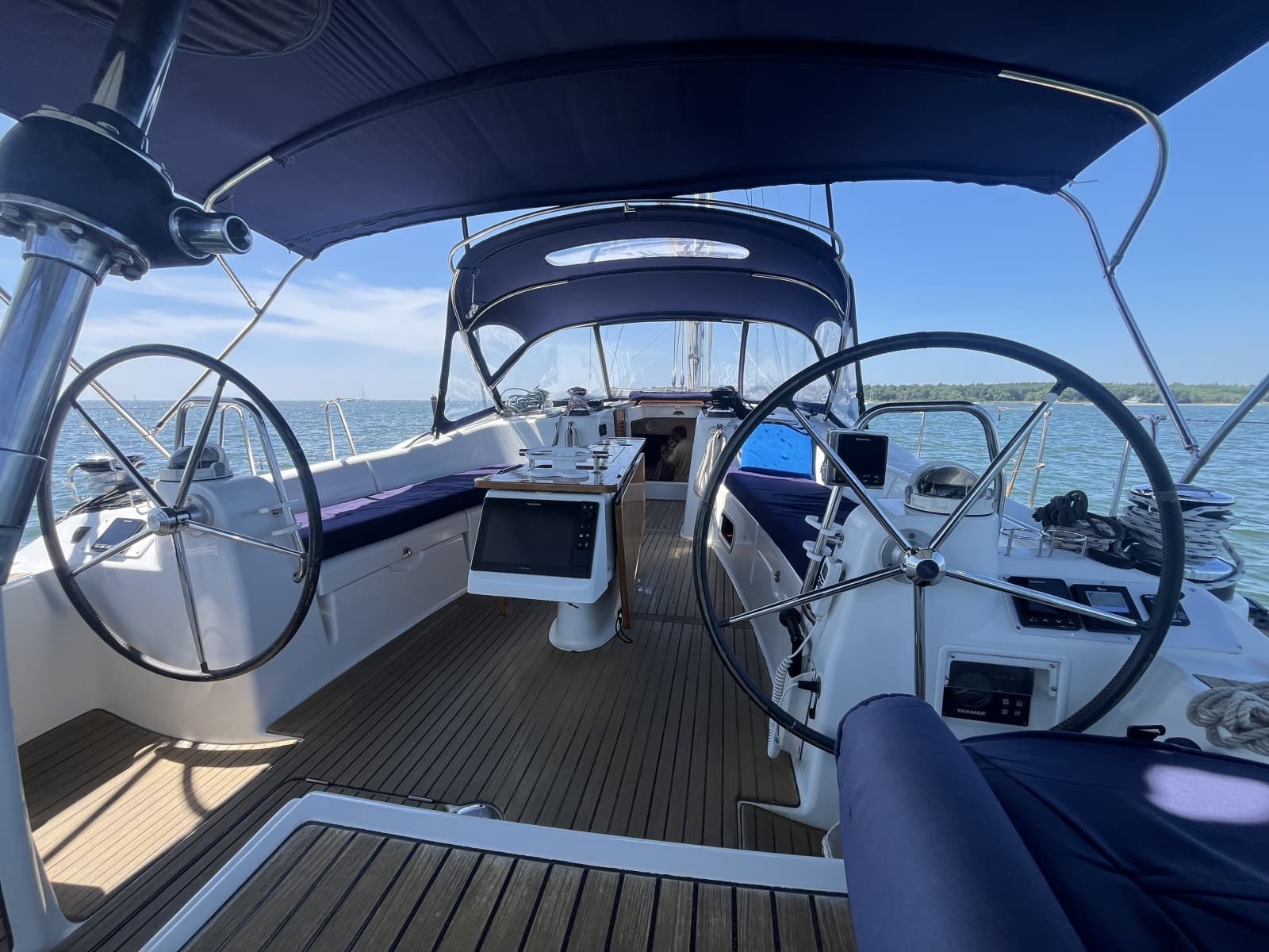 2011 Beneteau Oceanis 54