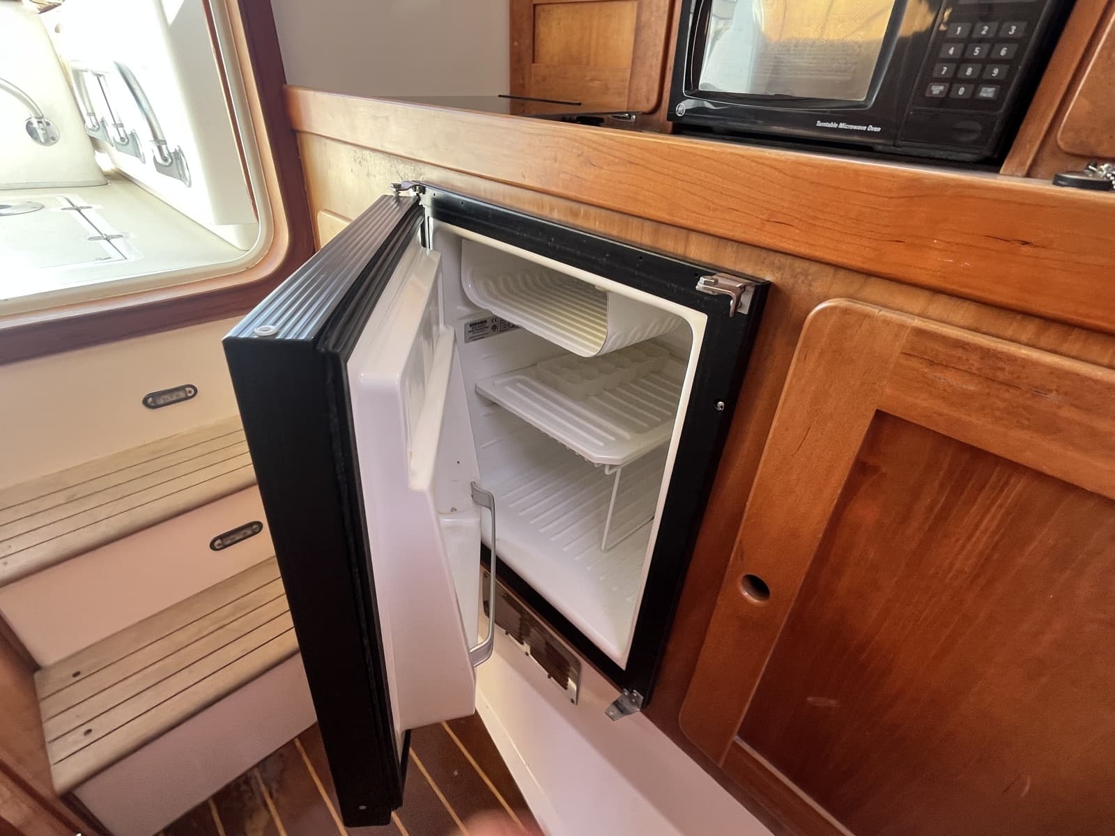 2004 Surf-Hunter Surfhunter 29