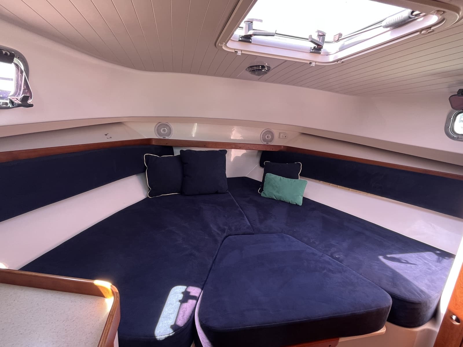 2004 Surf-Hunter Surfhunter 29