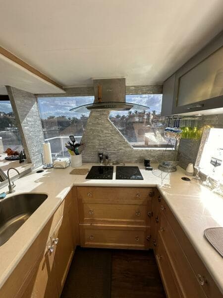 1988 Viking Motor Yacht