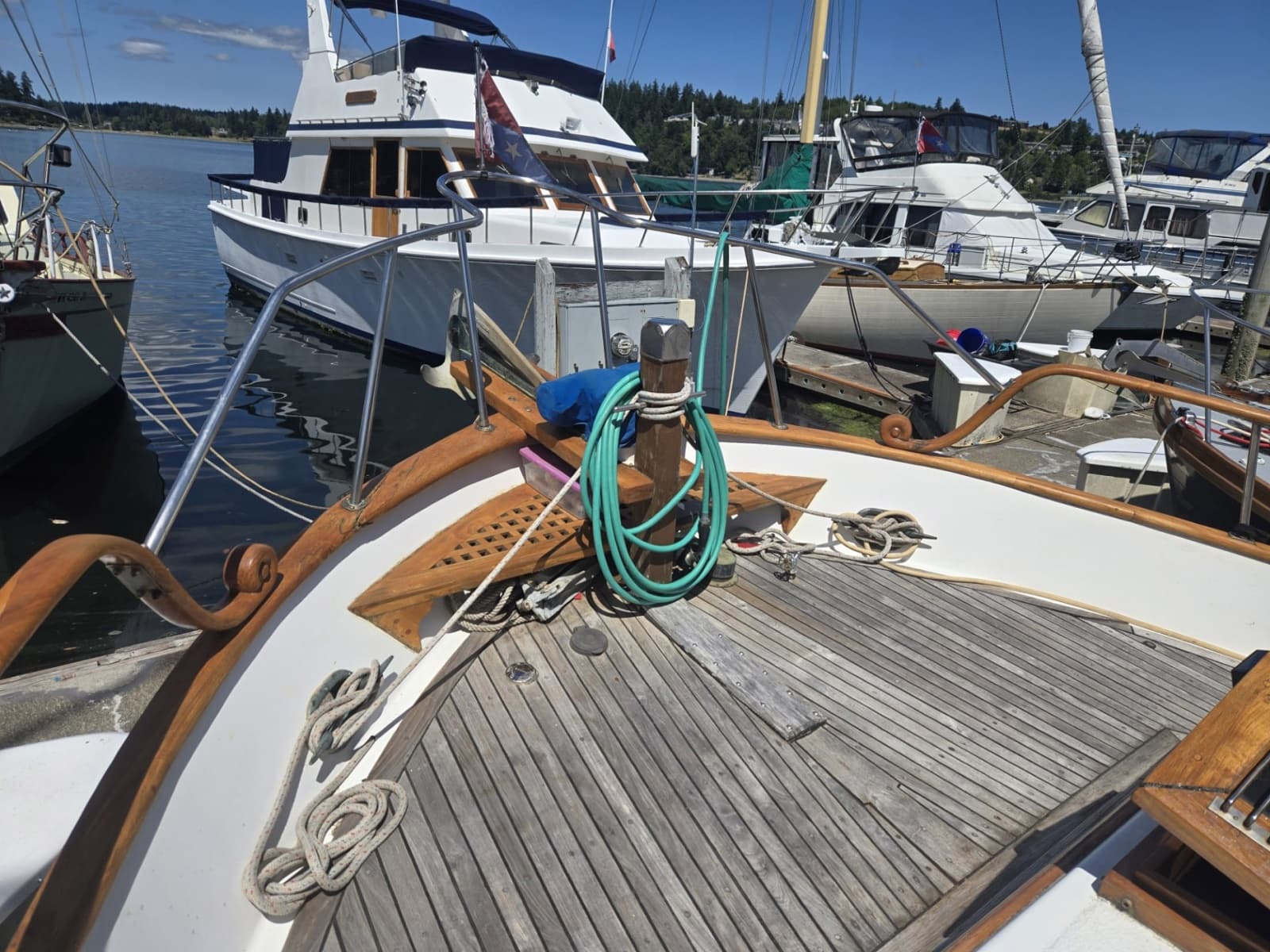 1979 Ocean Alexander 40 Double Cabin