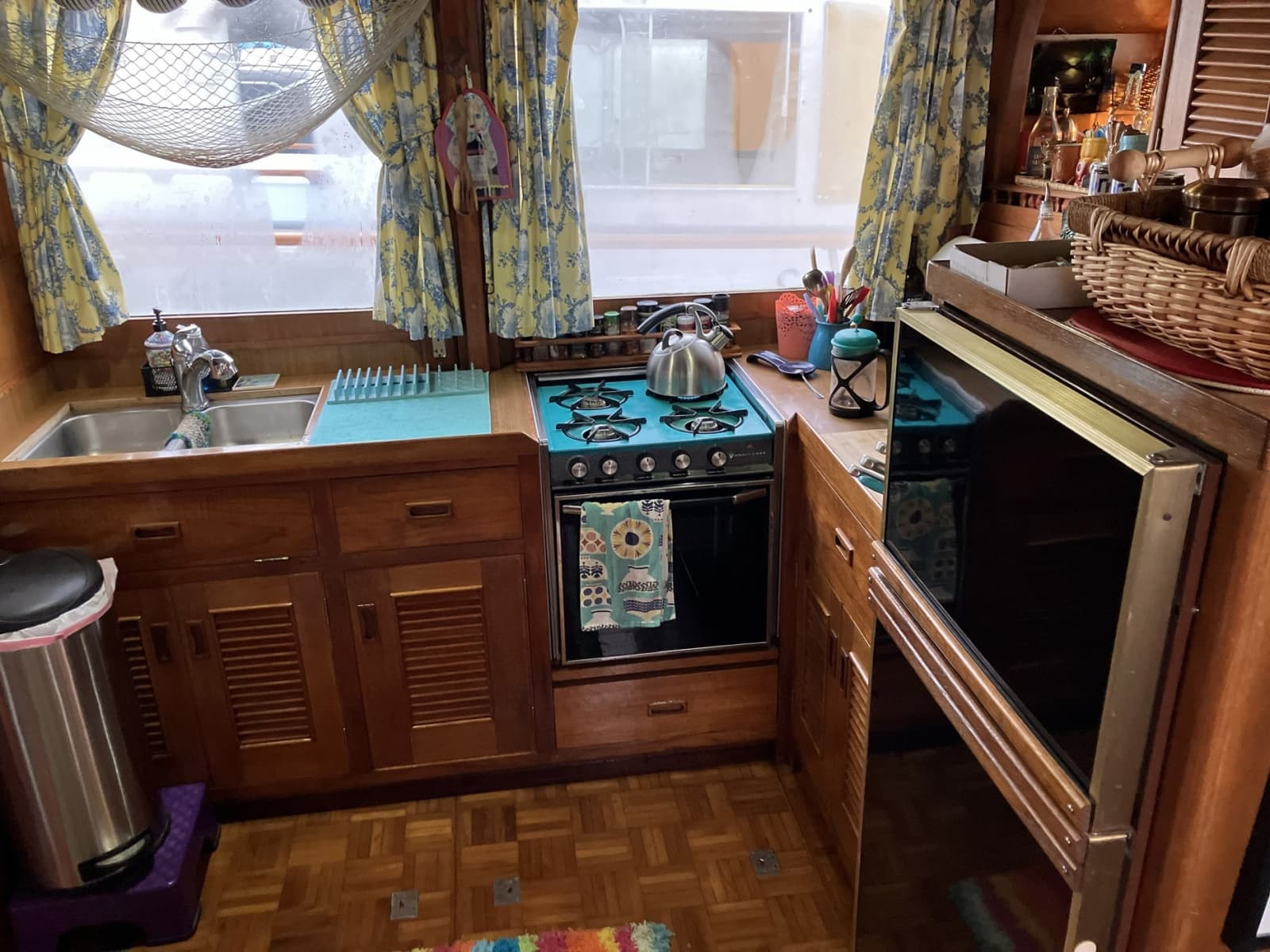 1979 Ocean Alexander 40 Double Cabin