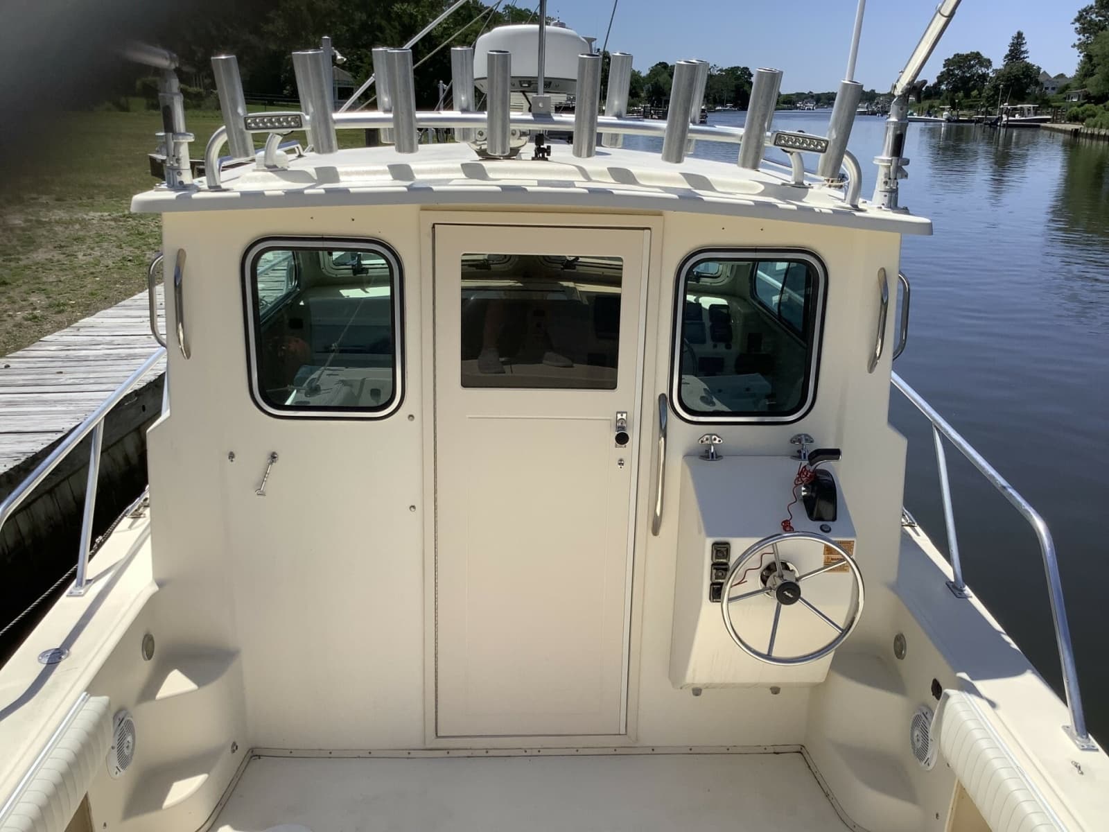 2012 Parker 2520 XL Sport Cabin