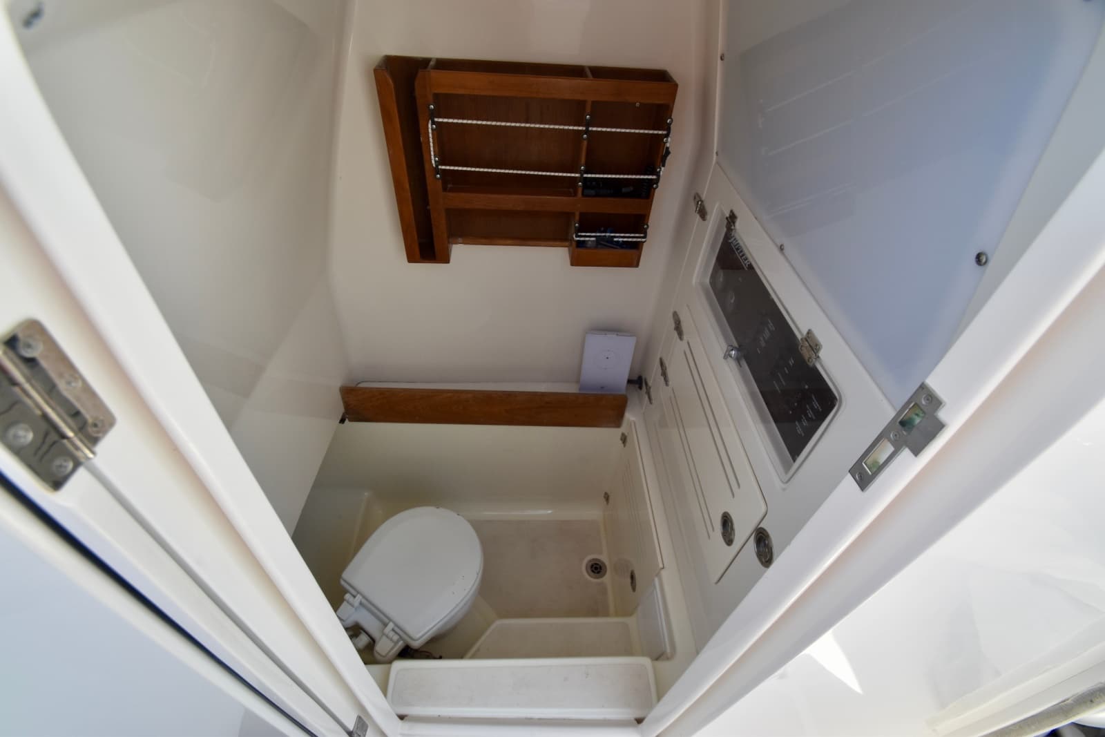 2015 Jupiter 30 Center Console
