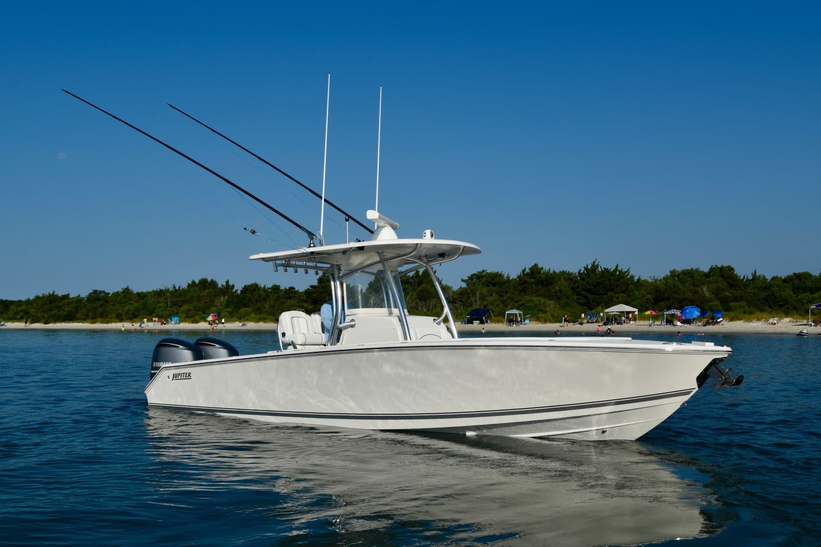 2015 Jupiter 30 Center Console