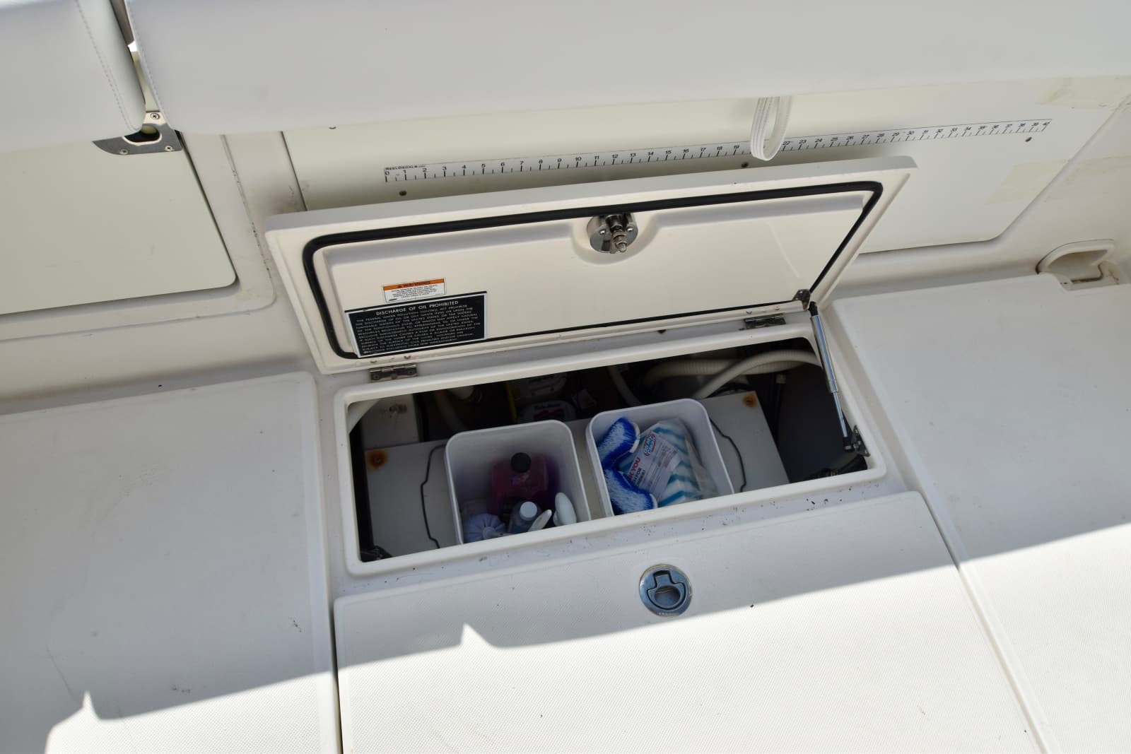 2015 Jupiter 30 Center Console