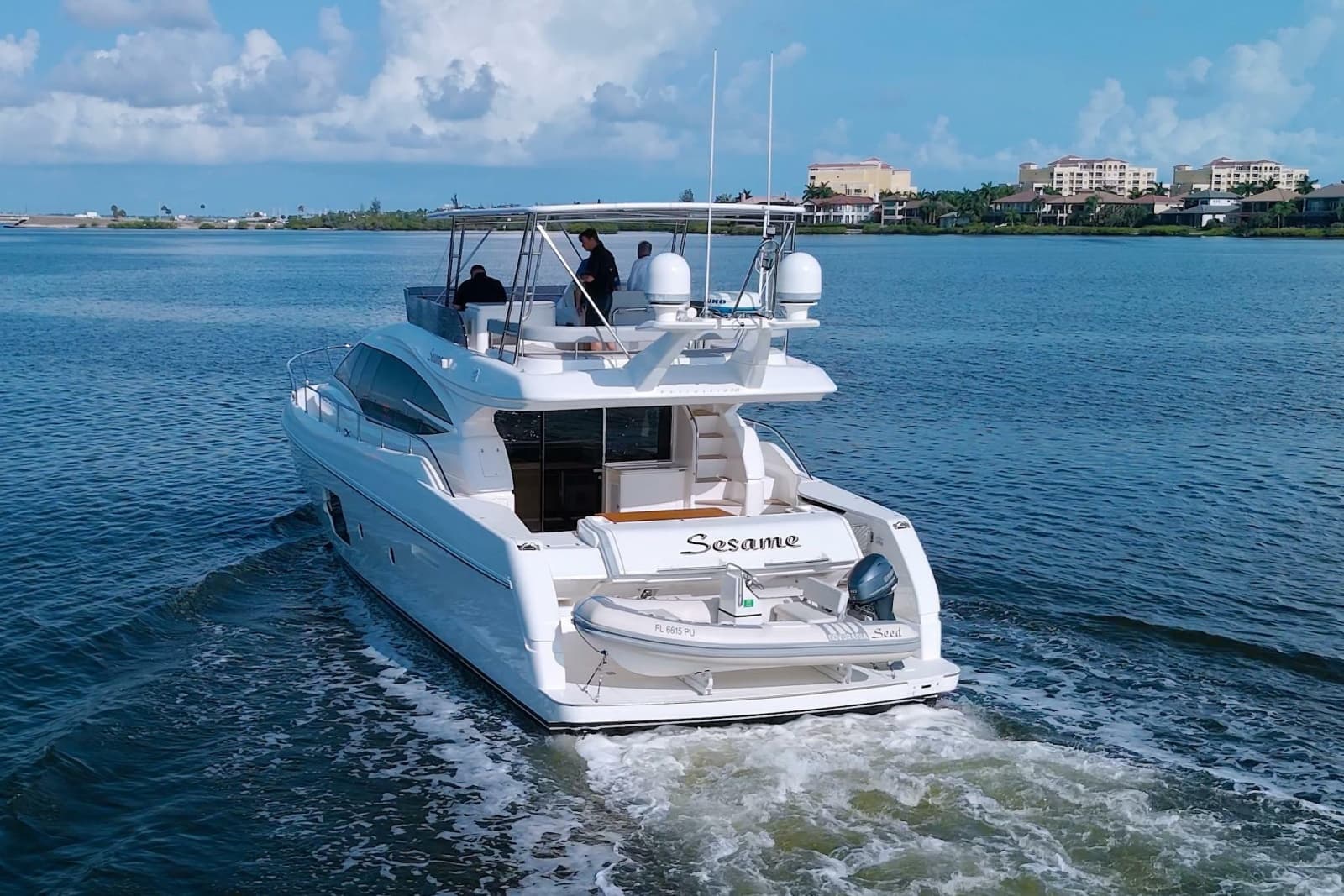 2014 Ferretti Yachts 620