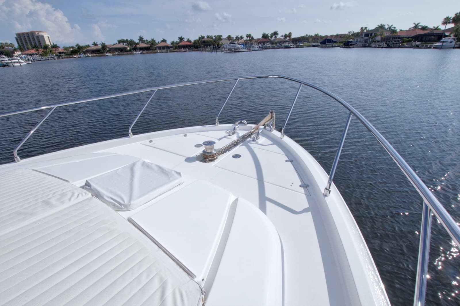 2014 Ferretti Yachts 620