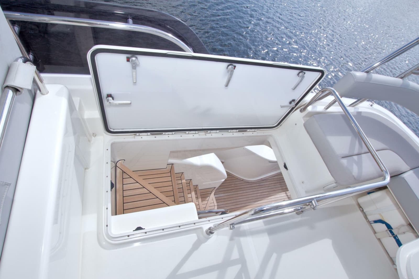 2014 Ferretti Yachts 620
