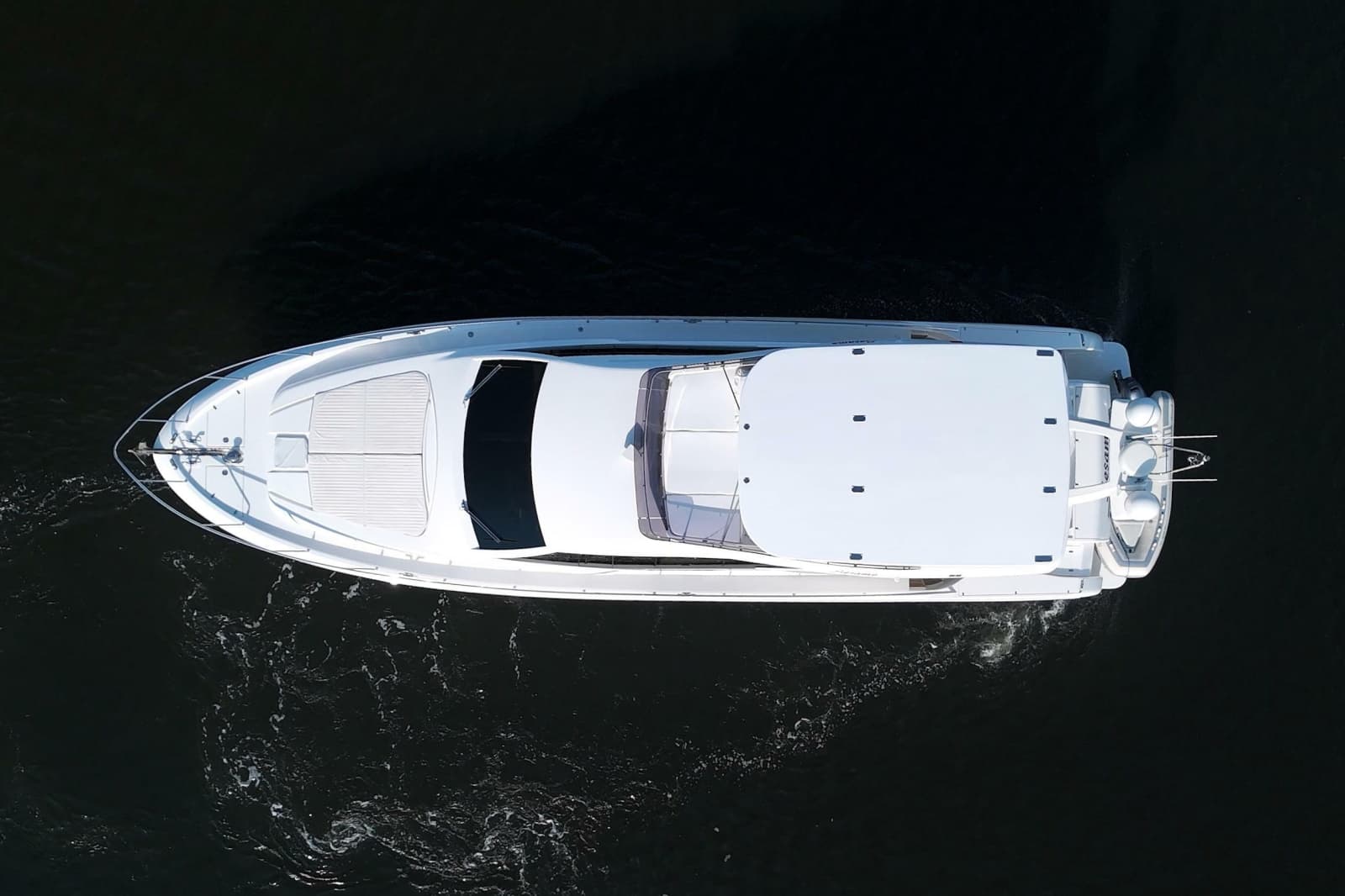 2014 Ferretti Yachts 620