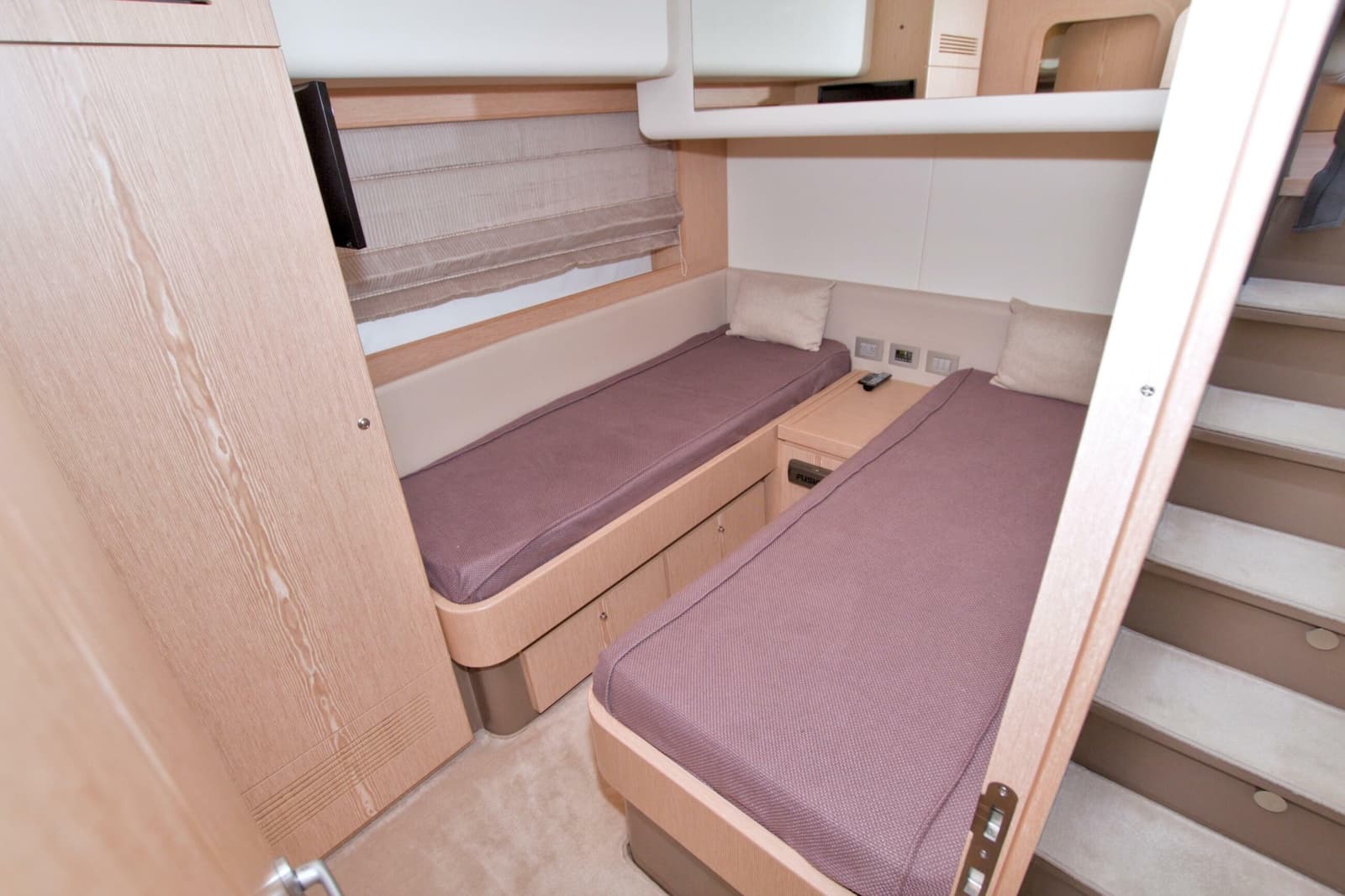 2014 Ferretti Yachts 620