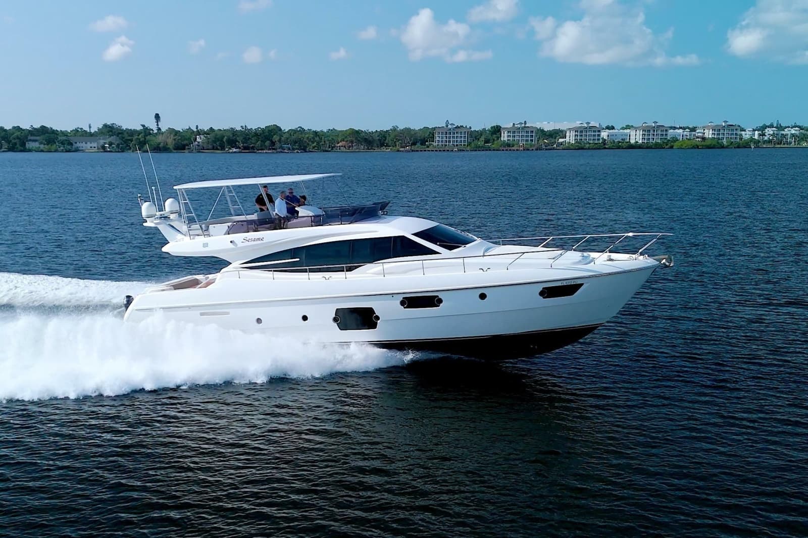2014 Ferretti Yachts 620