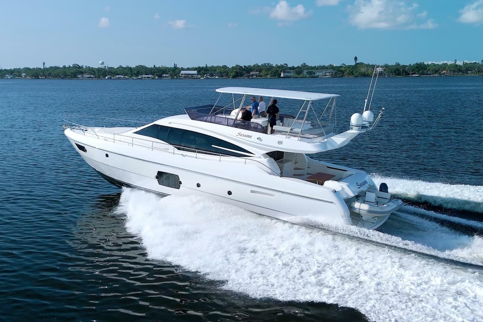 2014 Ferretti Yachts 620