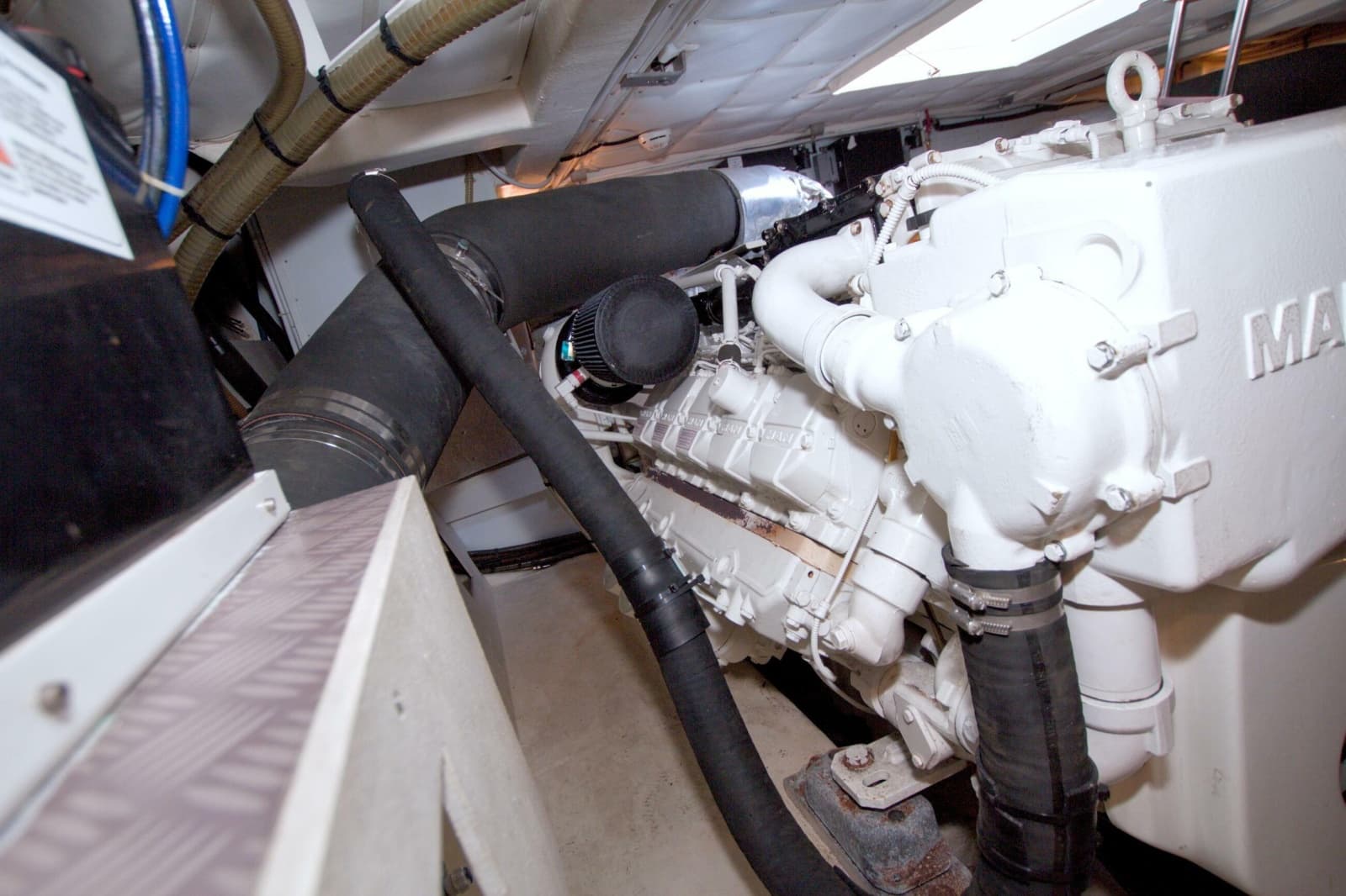 2014 Ferretti Yachts 620
