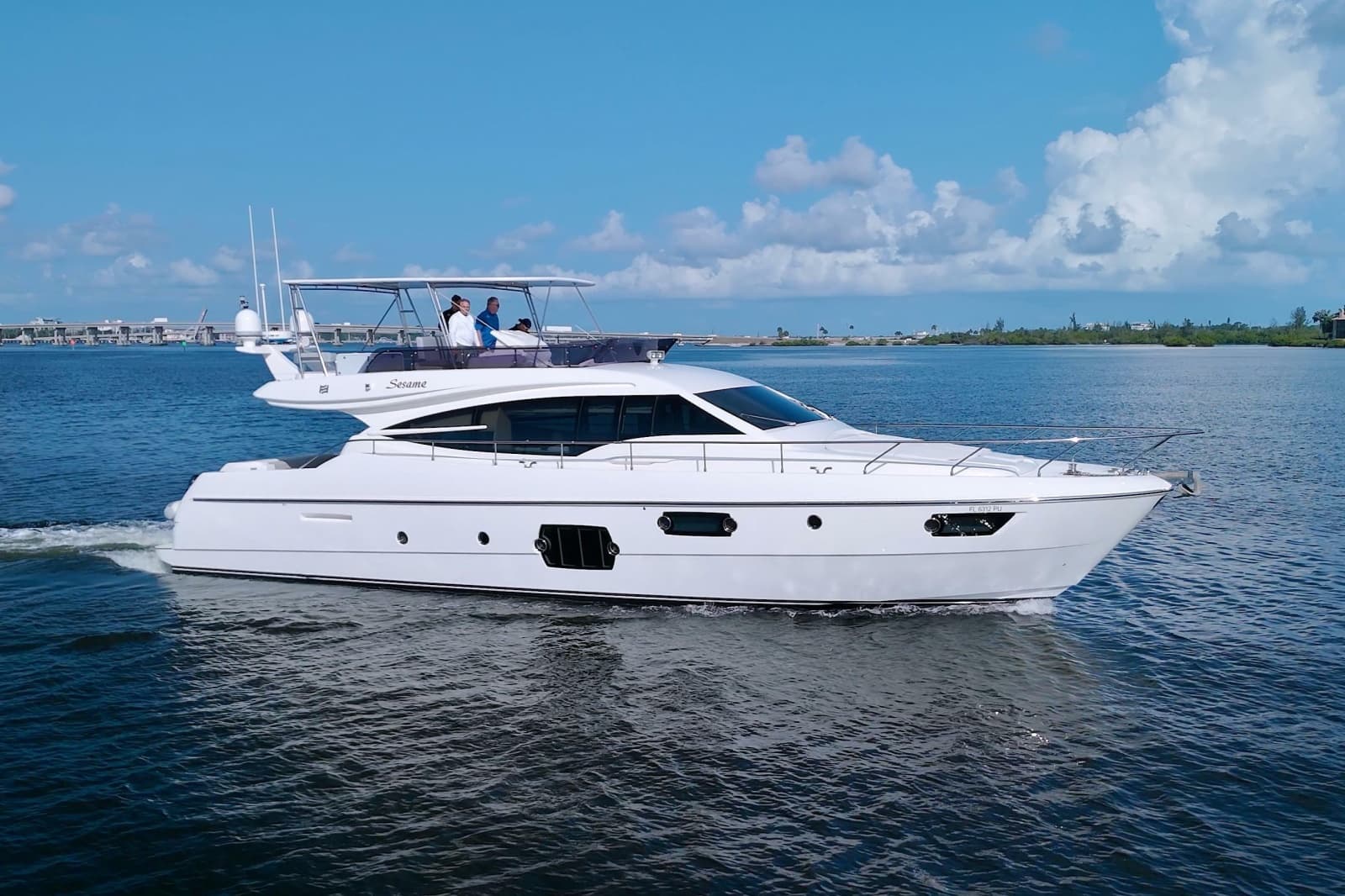 2014 Ferretti Yachts 620