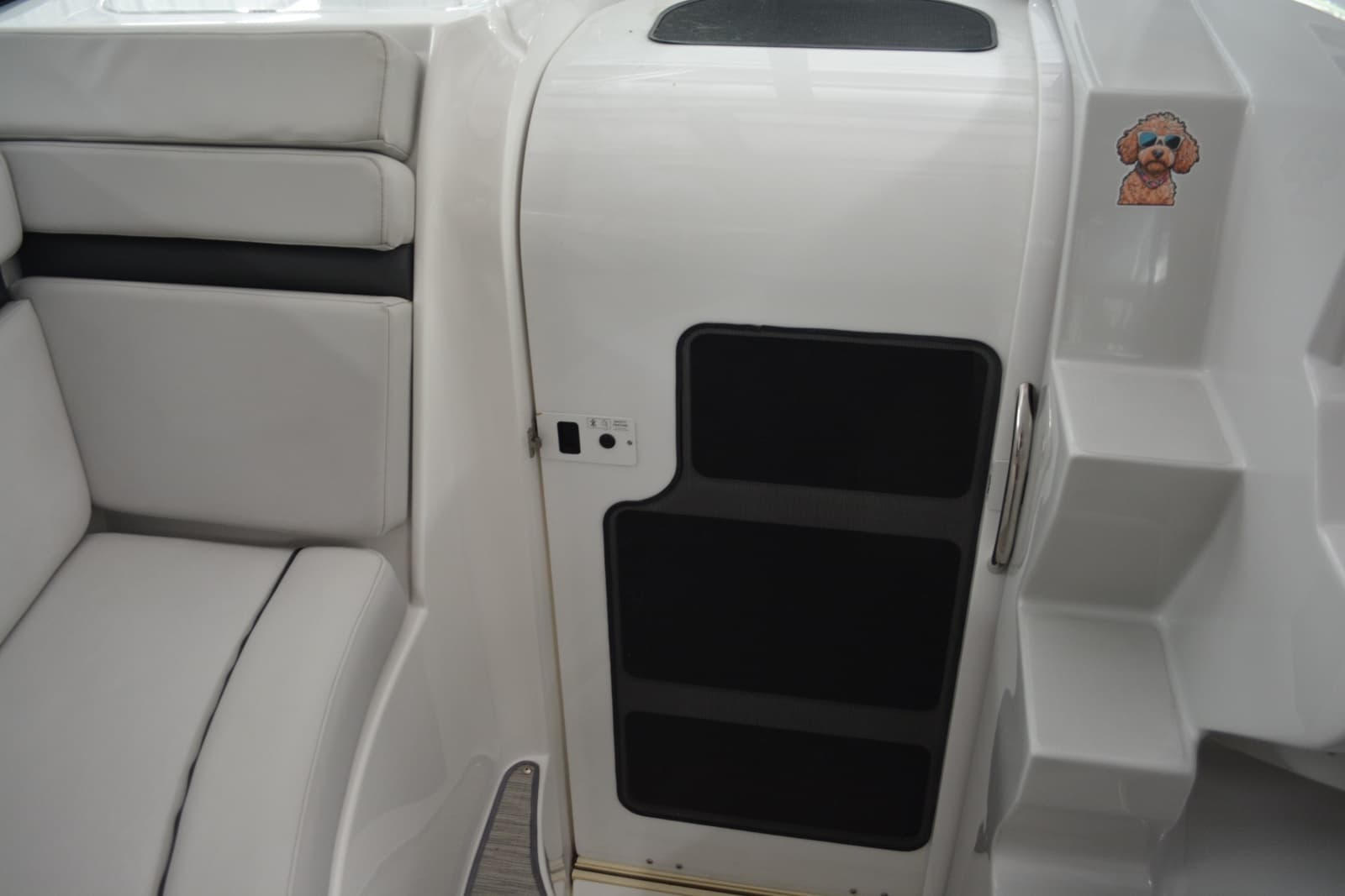 2018 Rinker 320 EX