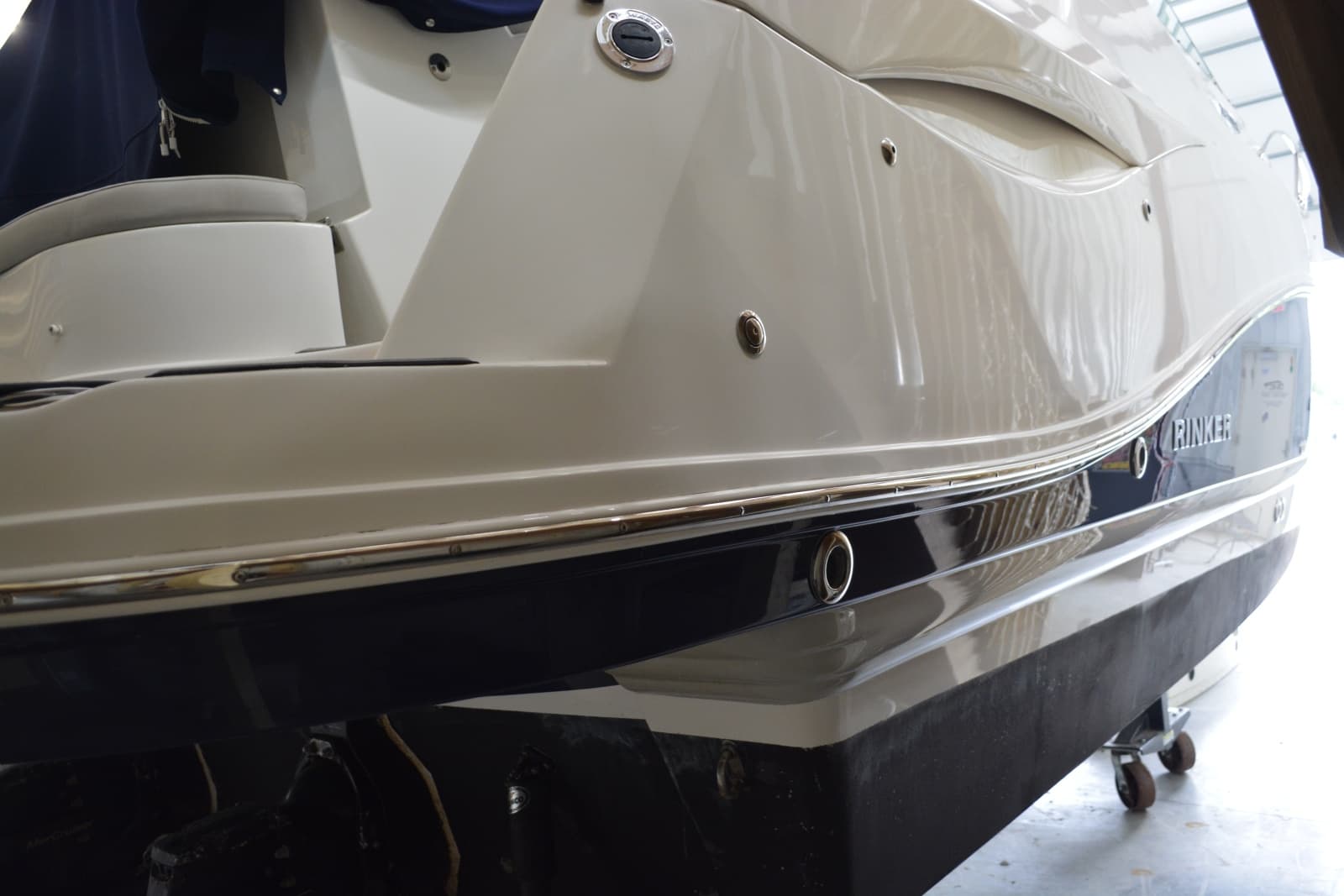 2018 Rinker 320 EX