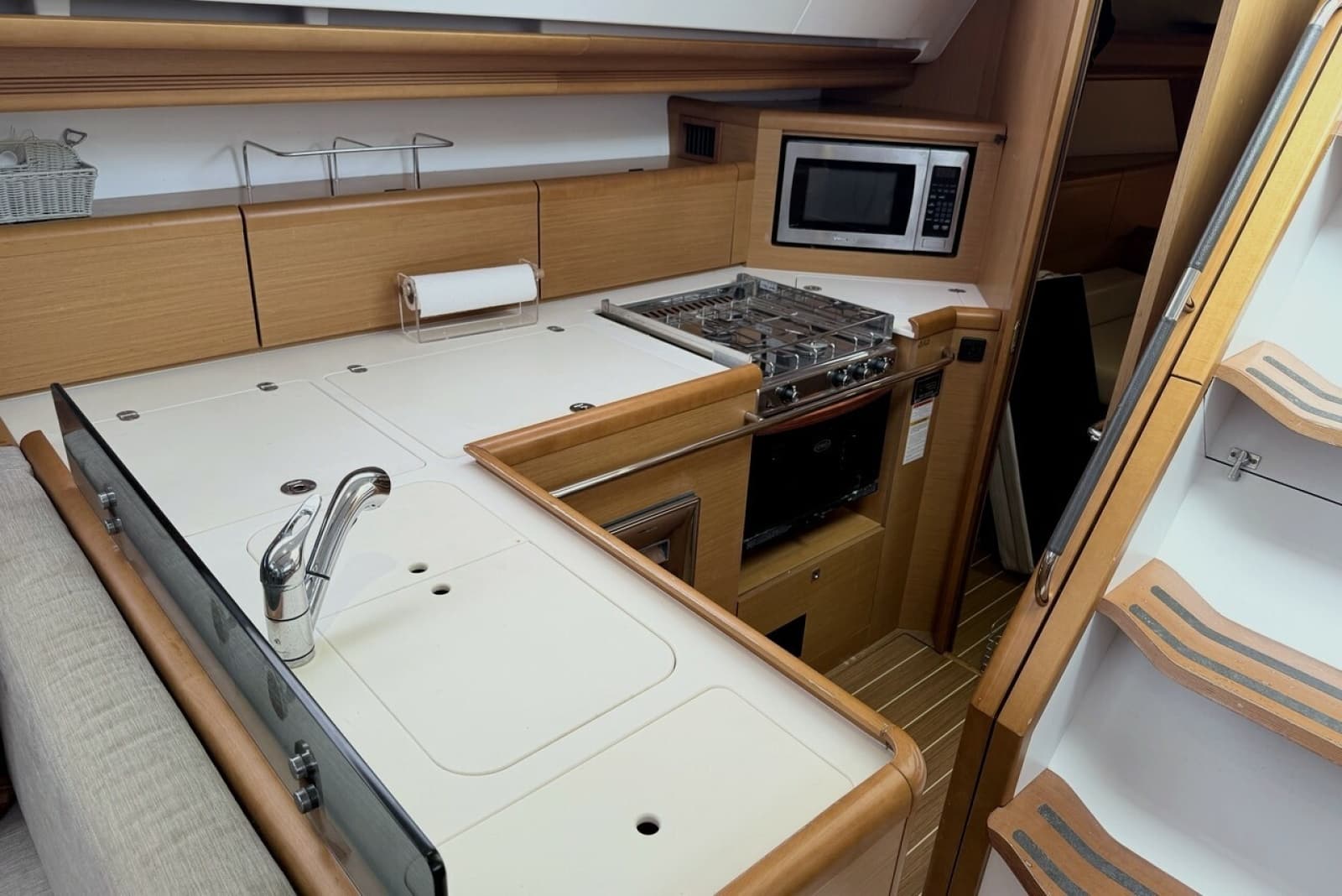 2011 Jeanneau Sun Odyssey 45 DS