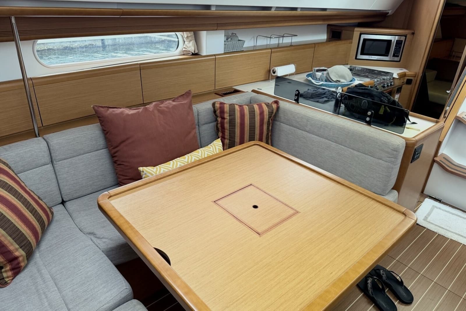 2011 Jeanneau Sun Odyssey 45 DS
