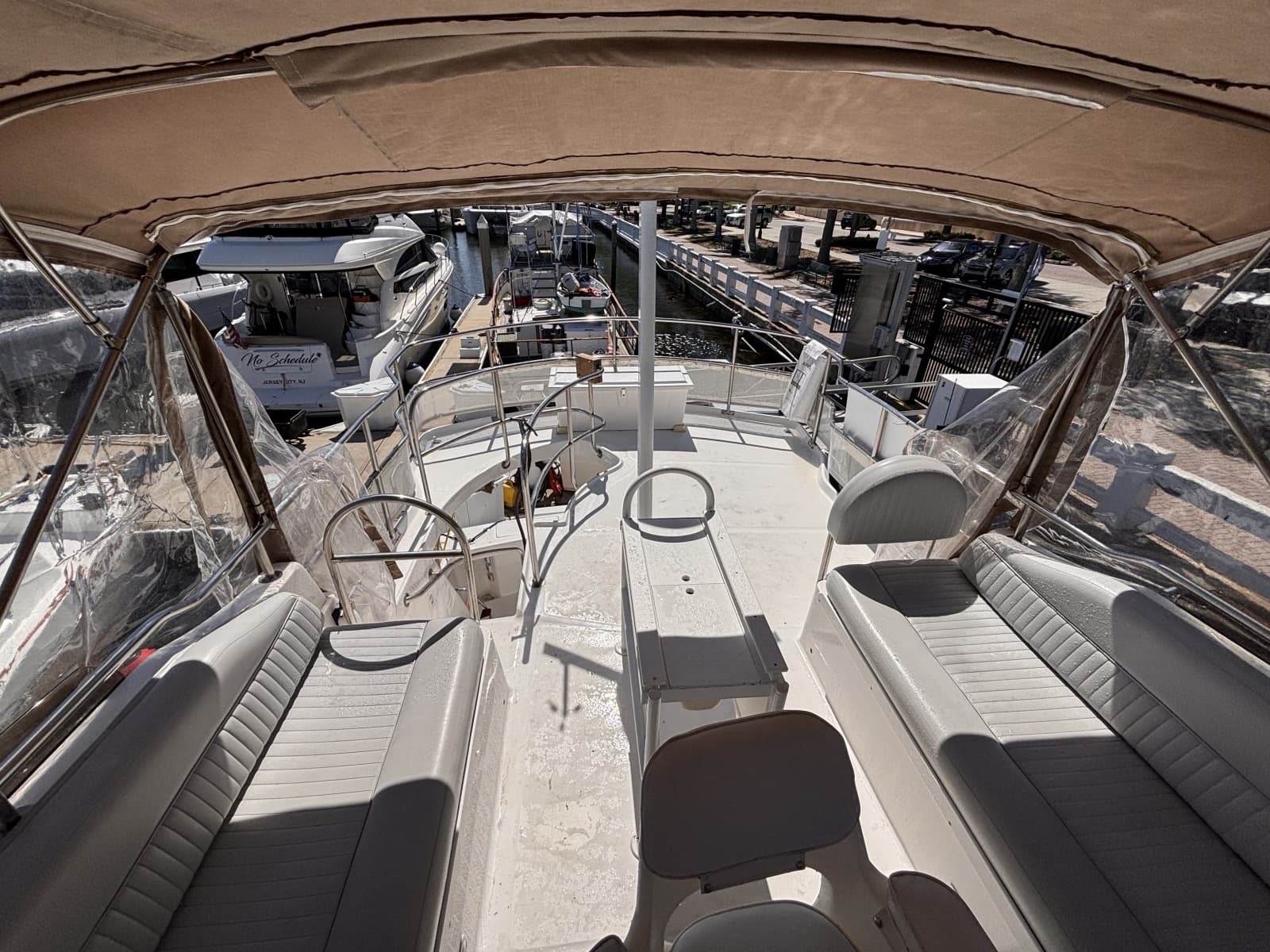 2003 Mainship 390 Trawler