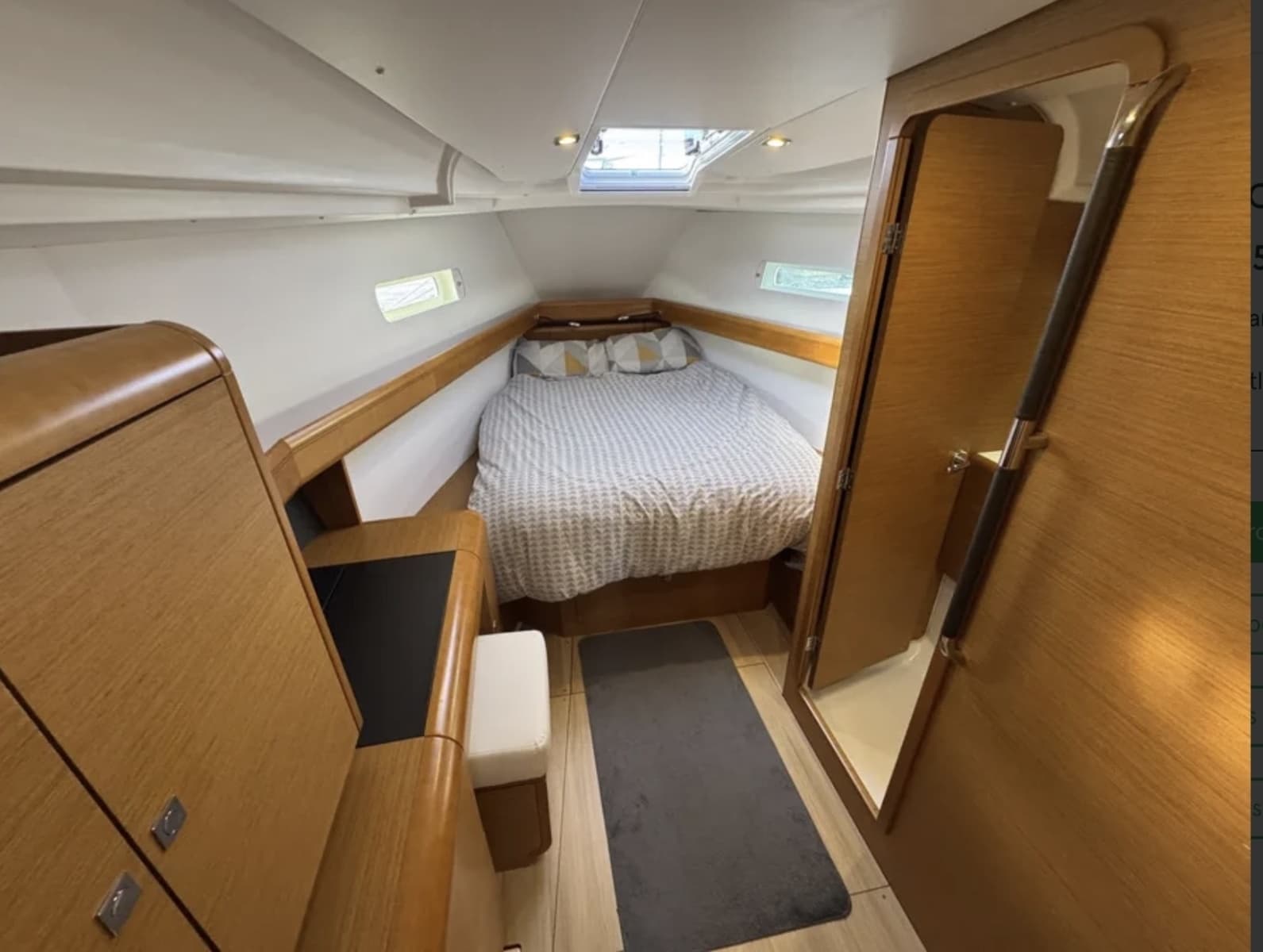 2016 Jeanneau Sun Odyssey 449