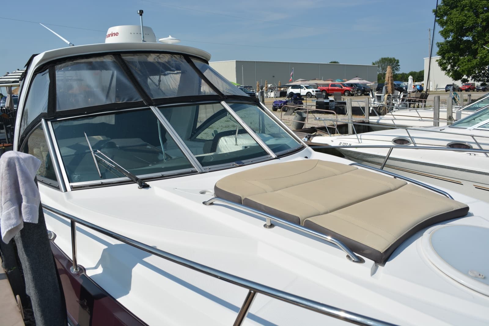 2017 Monterey 295 SY