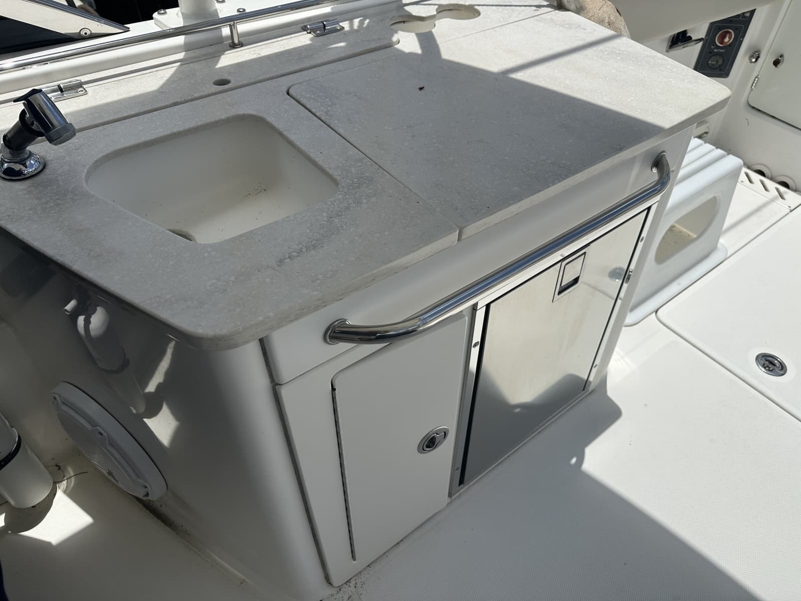 2015 Boston Whaler 